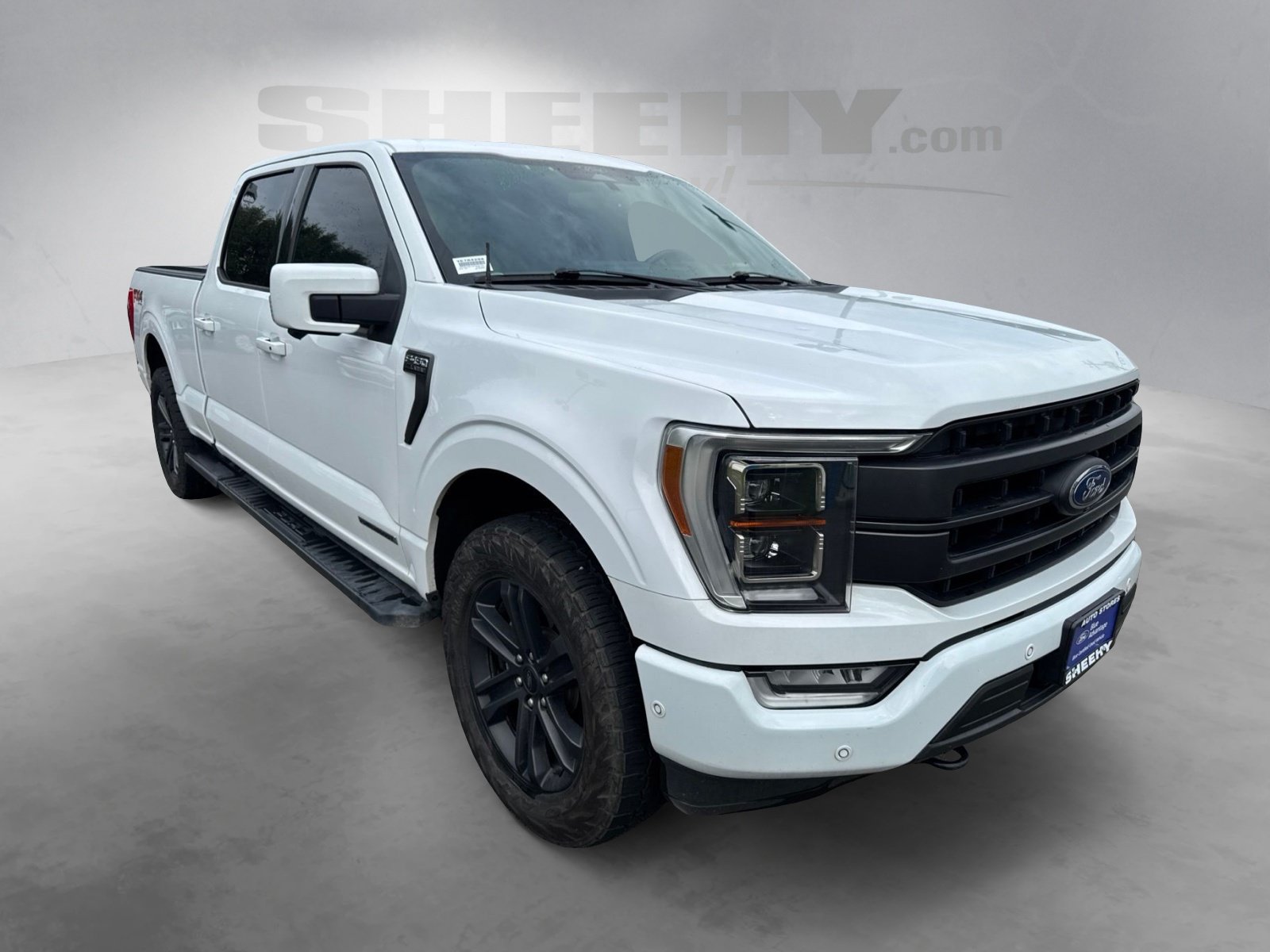 Certified Used 2022 Oxford White Ford Lariat image 2