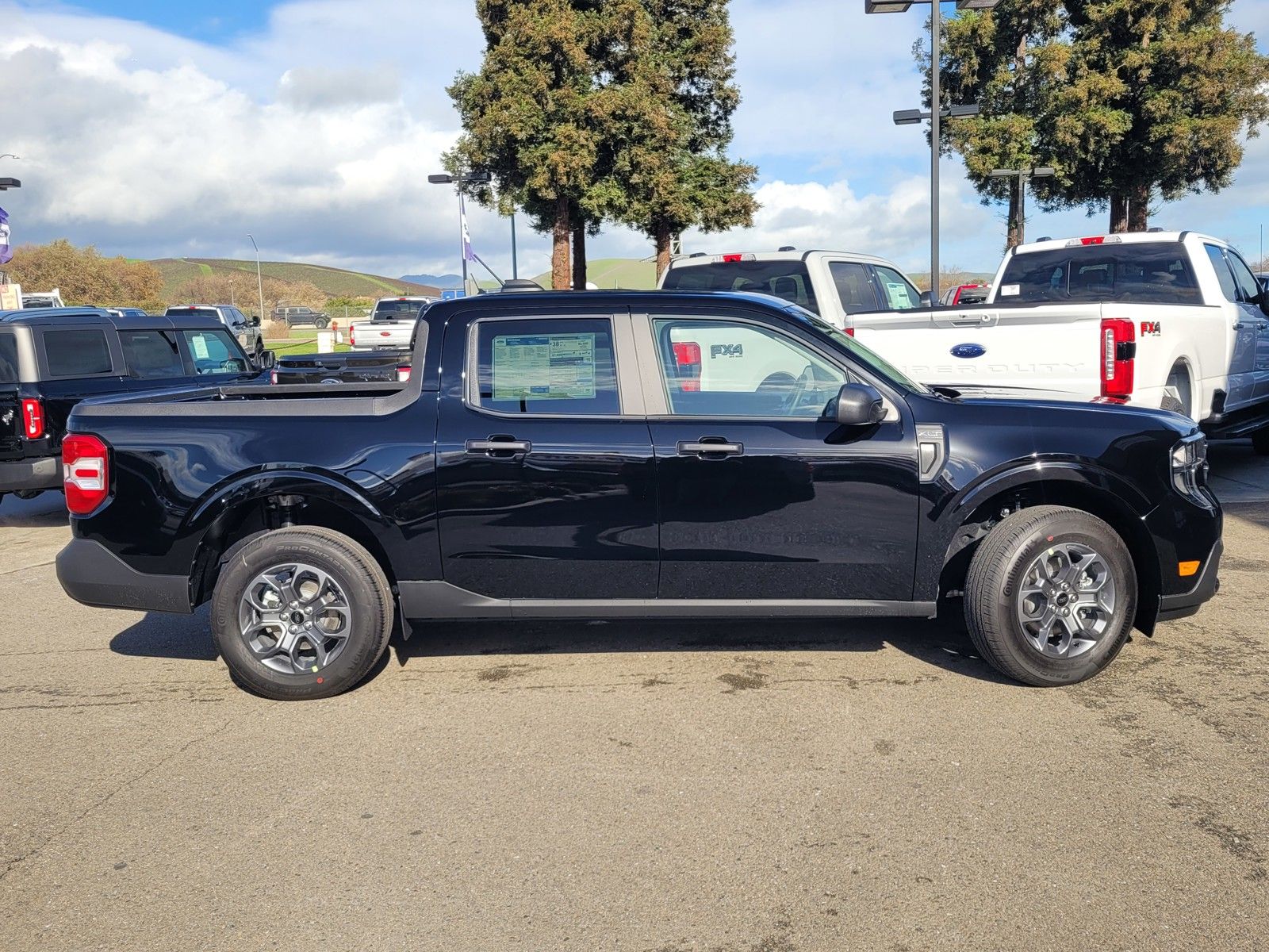 New 2025 Black Ford XLT image 3