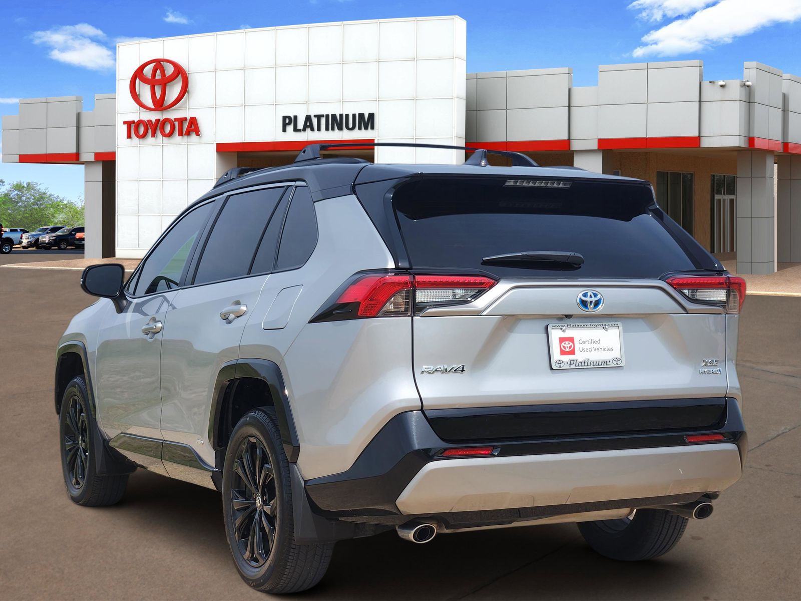 View vehicle photo 5