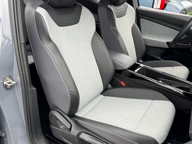 Used 2024 Pure Gray Volkswagen Standard image 31