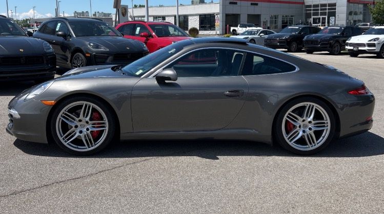 2014 Porsche 911 Carrera S — photo 1