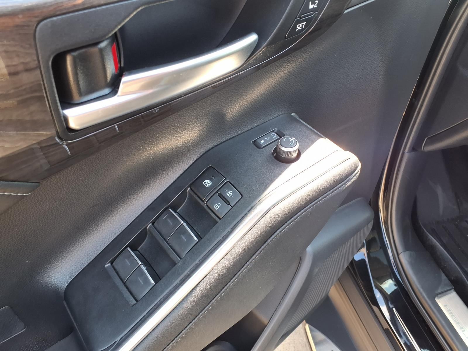 2024 Toyota Highlander Platinum Black at Toyota of Victoria