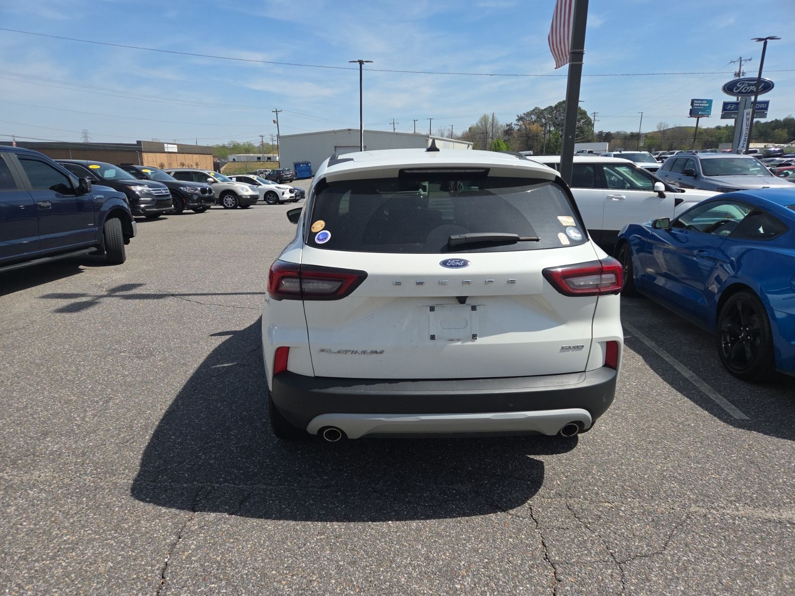 View vehicle photo 4