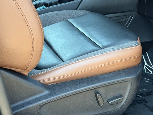 Certified Used 2022 Alto Blue Metallic Tinted Clearcoat Ford Outer Banks image 33