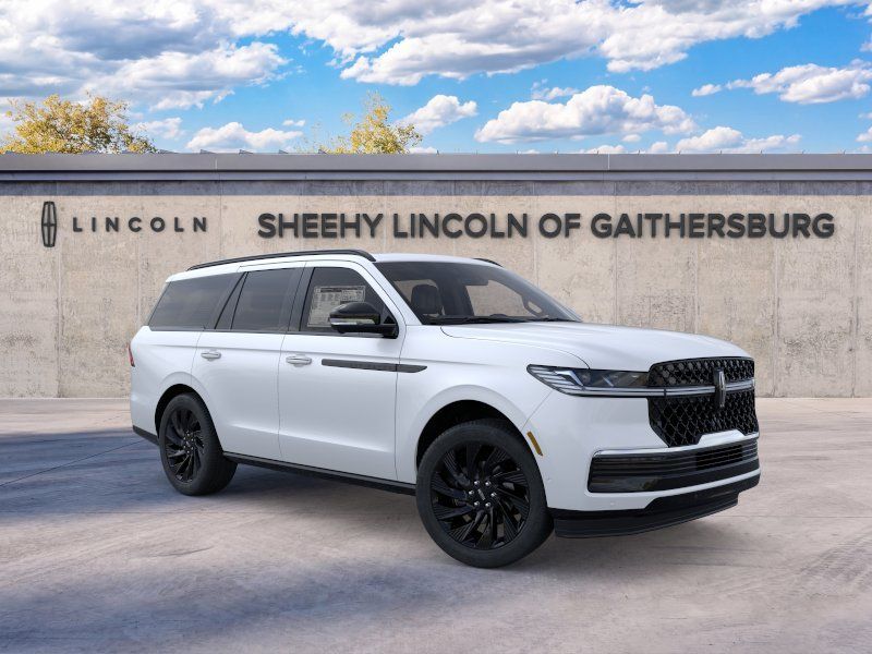 White Metallic 2026 Lincoln Navigator SUV / Crossover Four-Wheel Drive Automatic