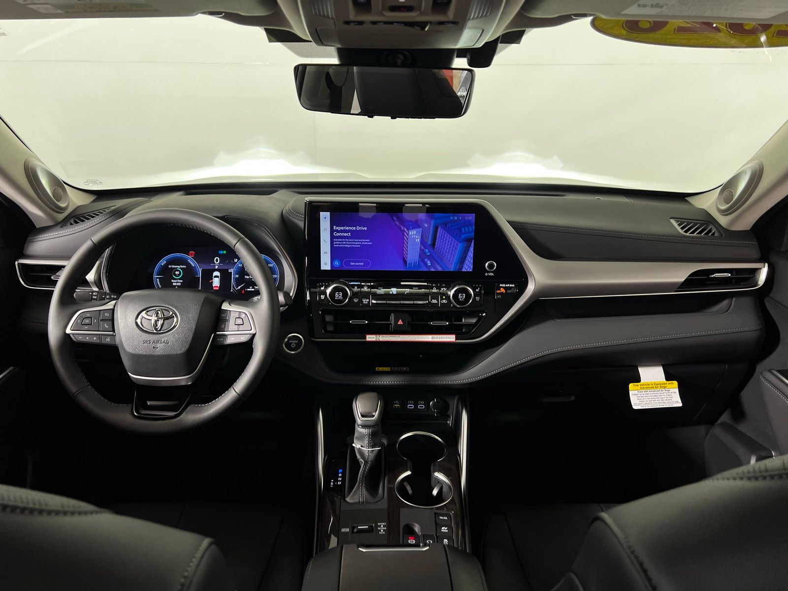 Thumbnail: 2026 Toyota Highlander - 26