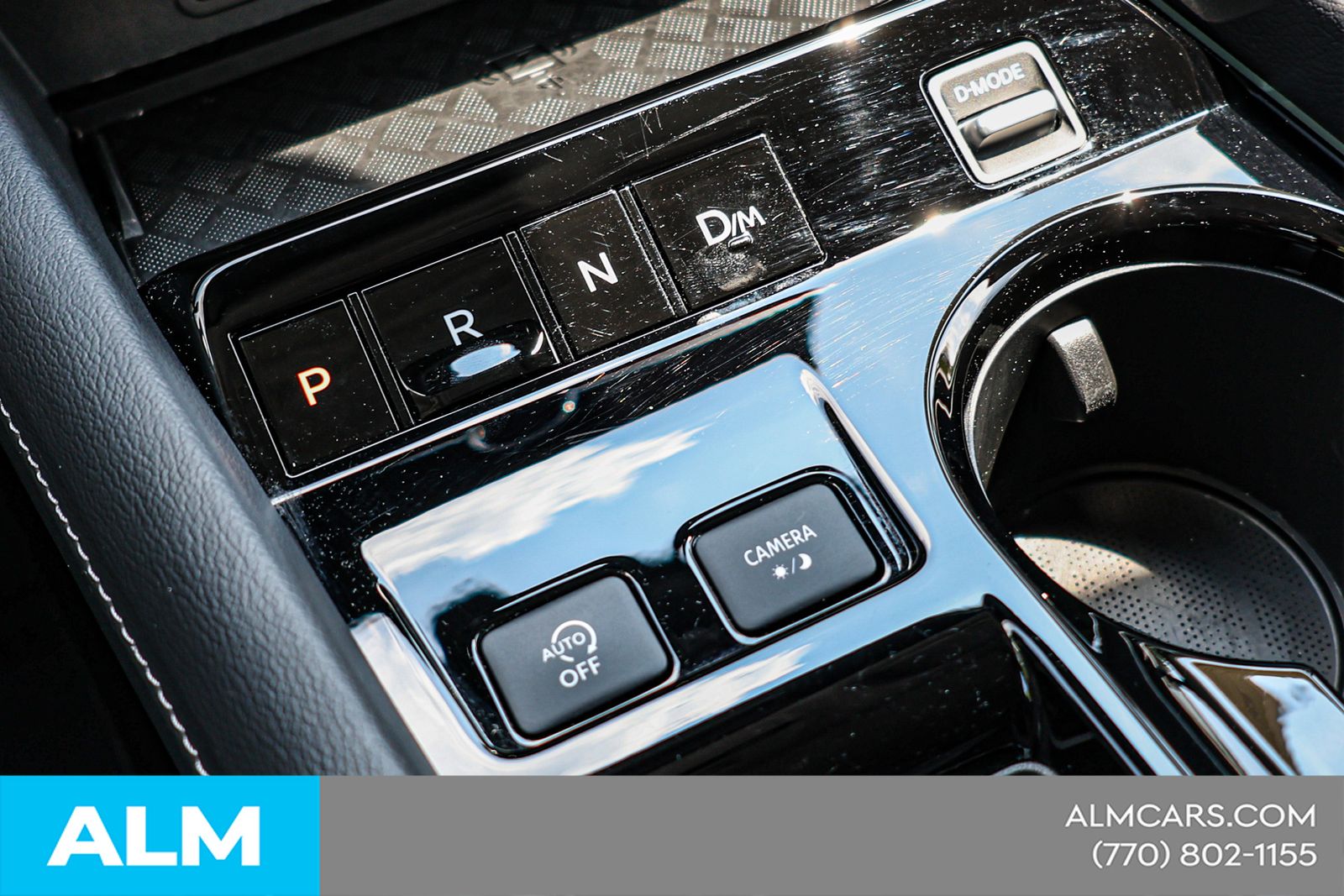 Used 2025 White Nissan Platinum image 33