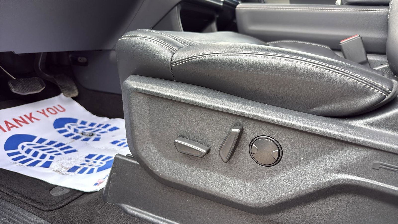 Used Car 2025 Ford Expedition Max  Platinum For Sale Under $80,000 In Austin, Texas