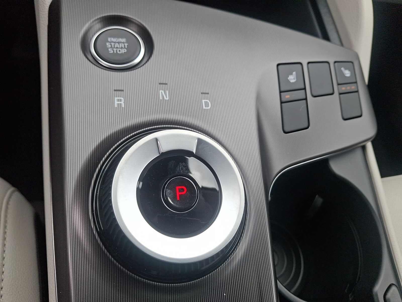 2026 Kia Sportage EX Hybrid - Photo 16