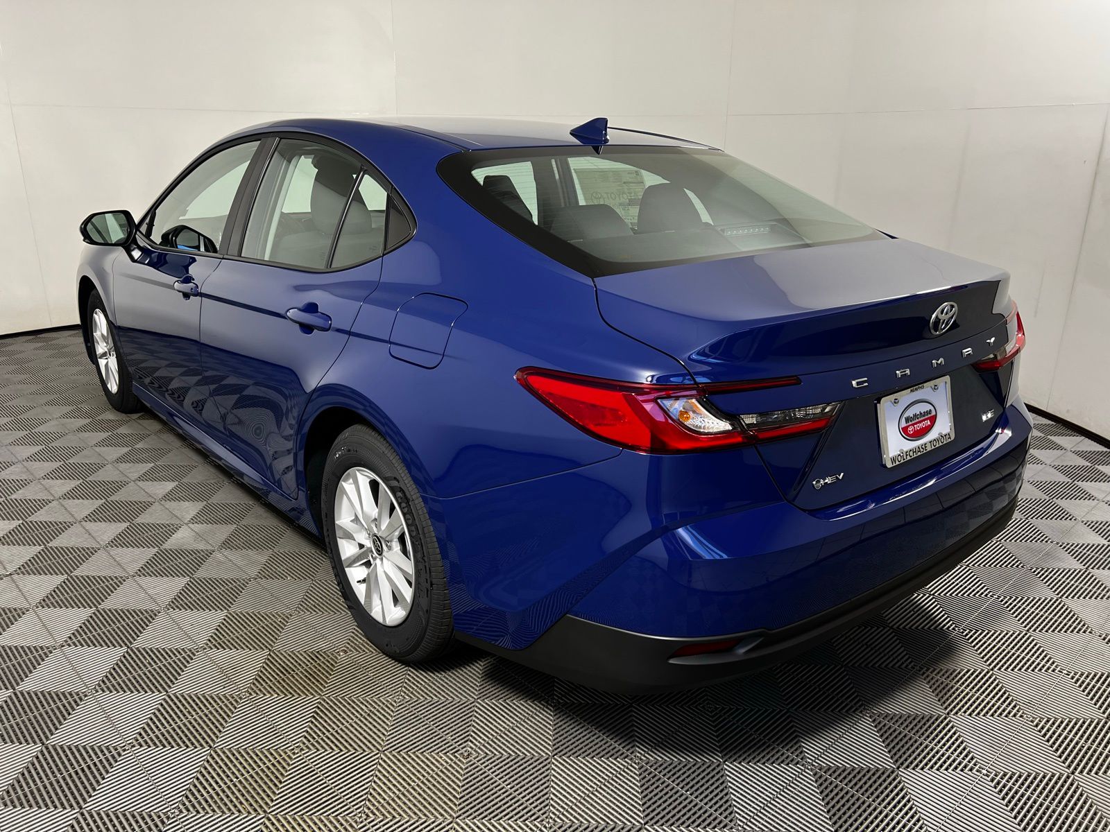 2025 Toyota Camry LE 7