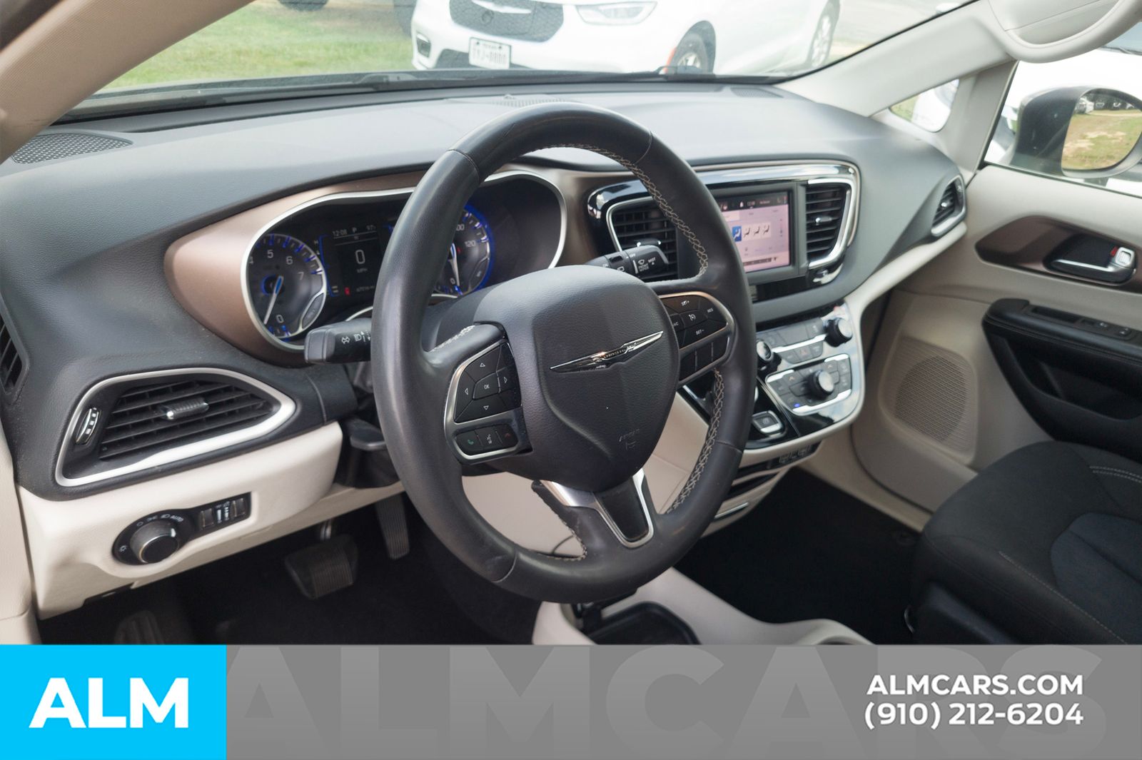 Used 2022 Crystal Metallic Chrysler LX image 5