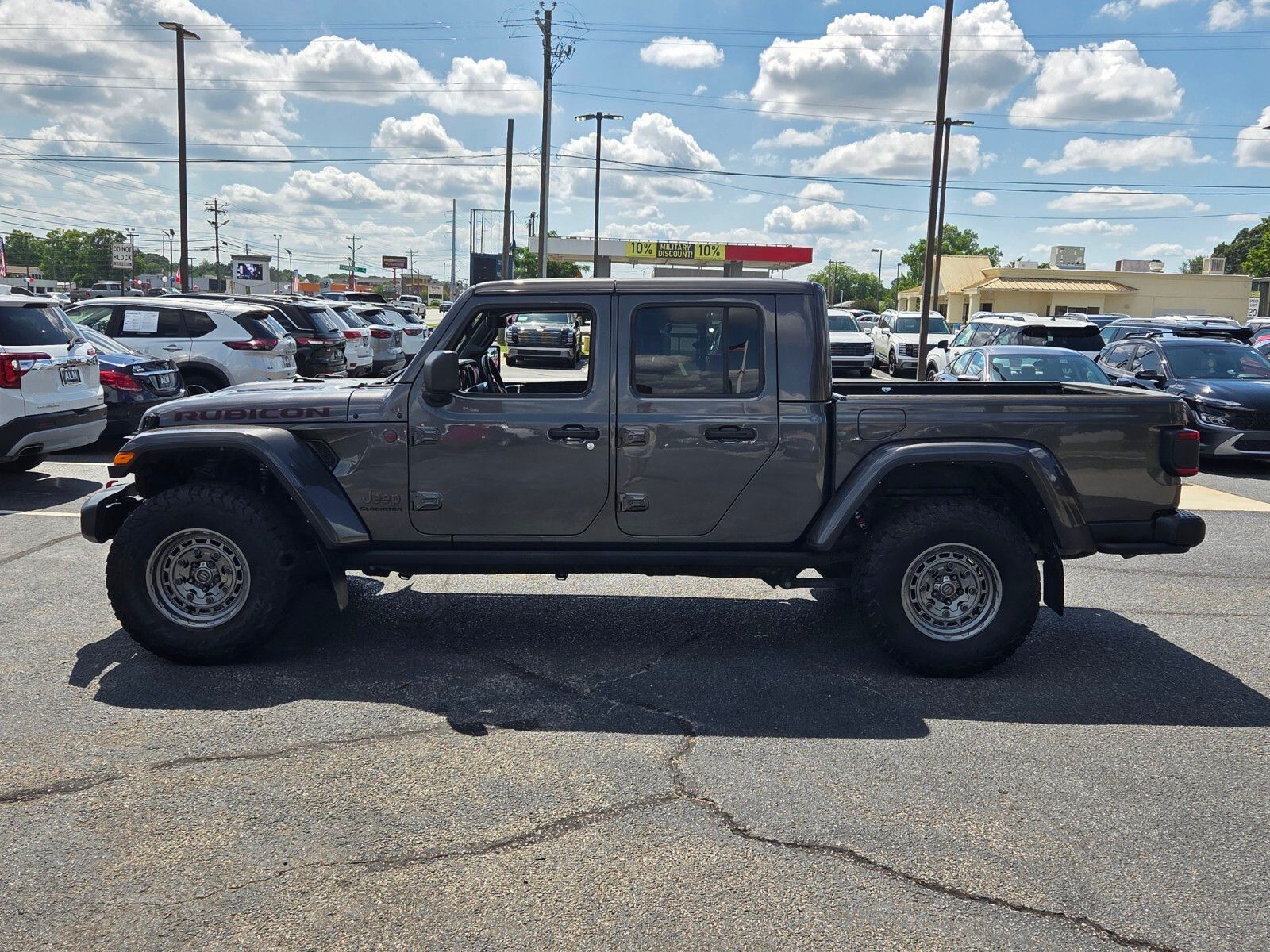 Used 2021 Gray Jeep Rubicon image 4