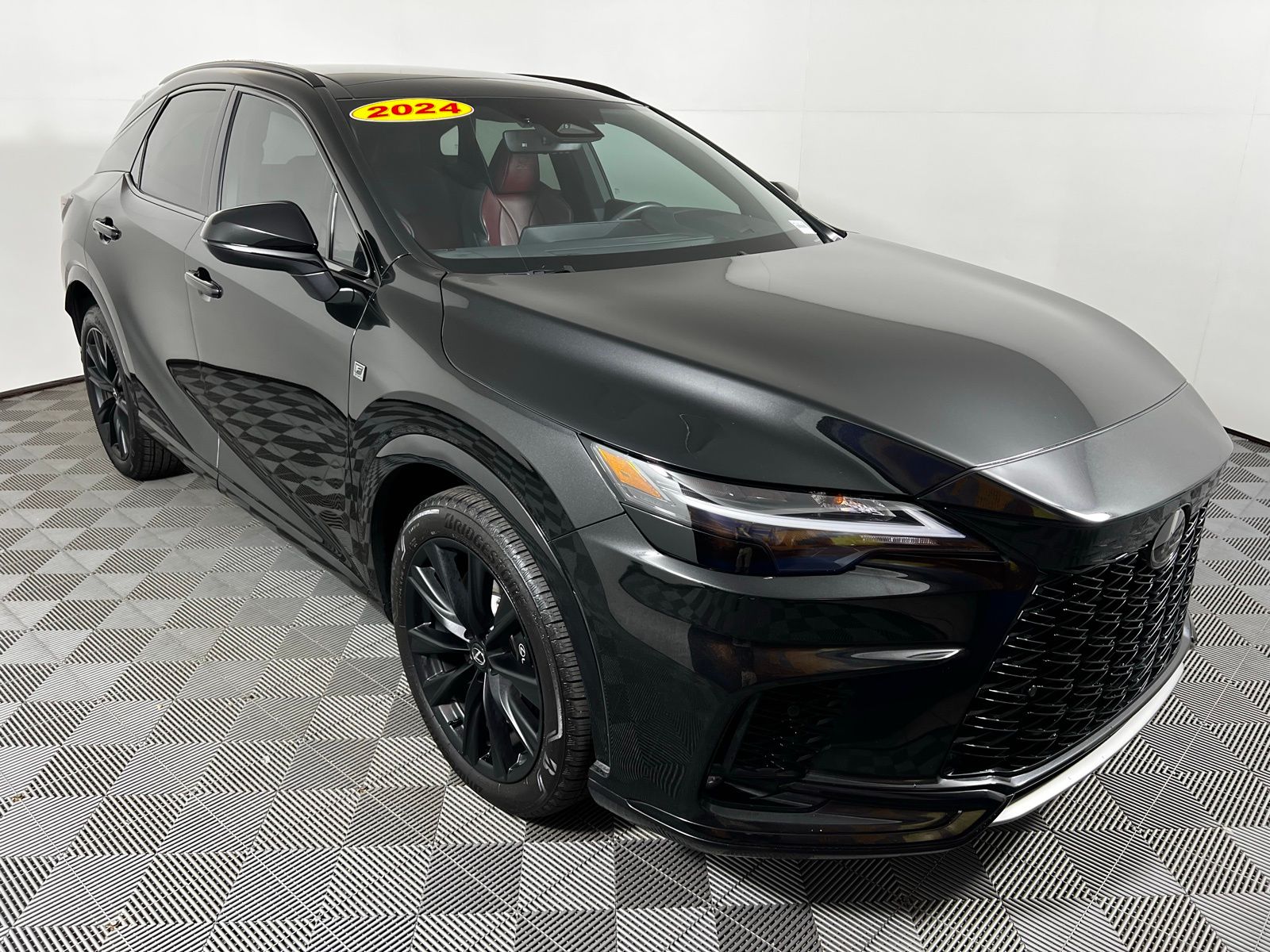 Thumbnail: 2024 Lexus RX - 3