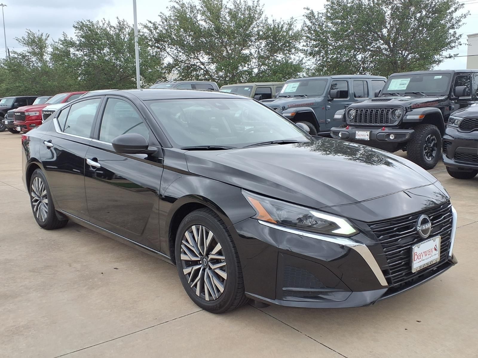 2025 Nissan Altima 2.5 SV - 2