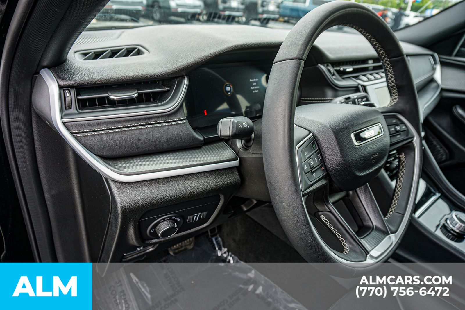 Used 2025 Black Jeep Altitude image 39