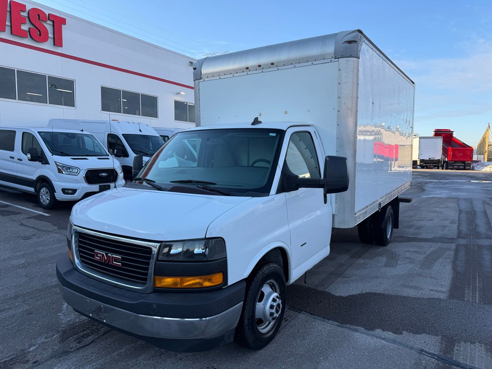 Summit White 2018 GMC Savana Chassis 3500 159 Cutaway RWD Van Rear-Wheel Drive 6-Speed Automatic Overdrive