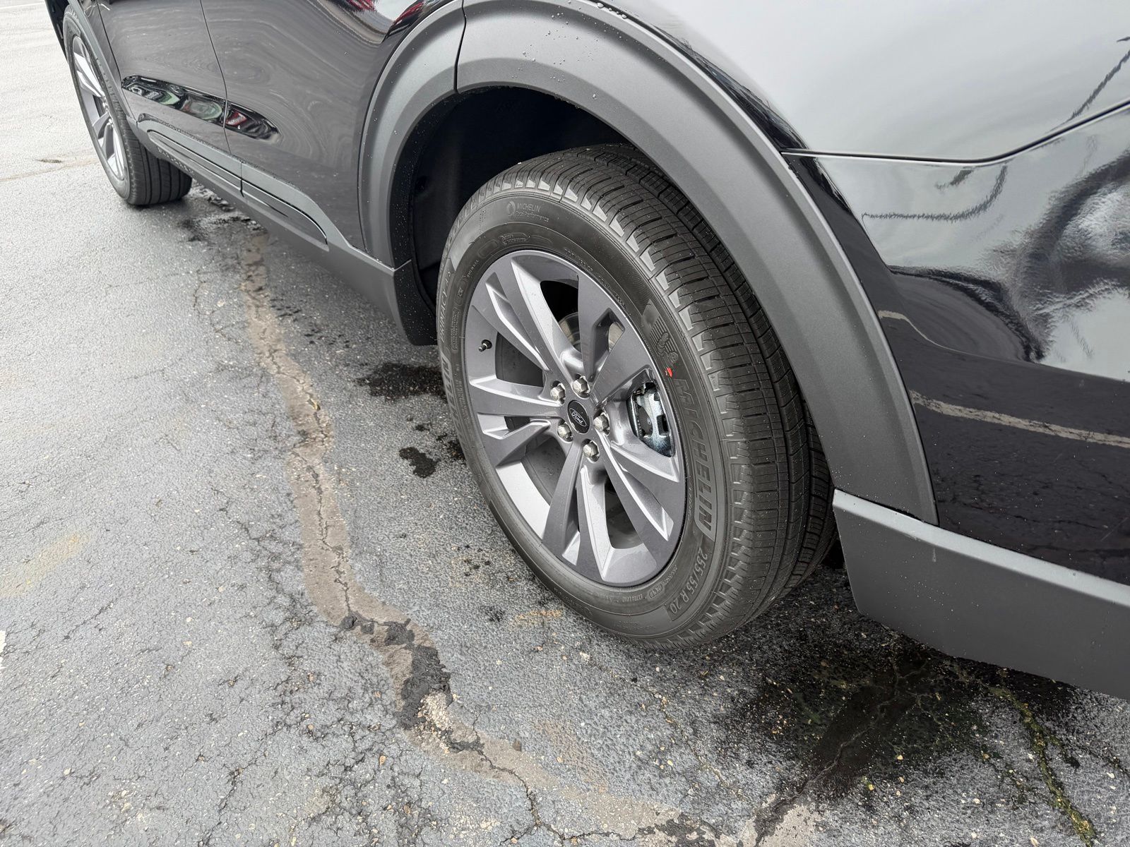 2026 Ford Explorer image 10