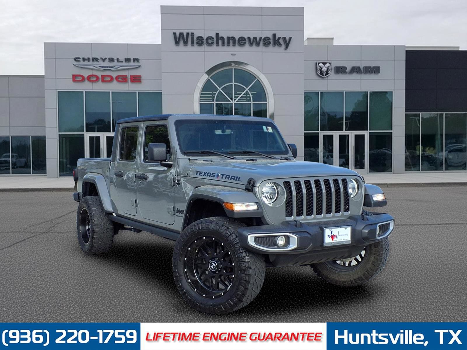 Sting-Gray Clearcoat 2023 Jeep Gladiator Texas Trail Crew Cab 4WD Pickup Truck Four-Wheel Drive 8-Speed Automatic