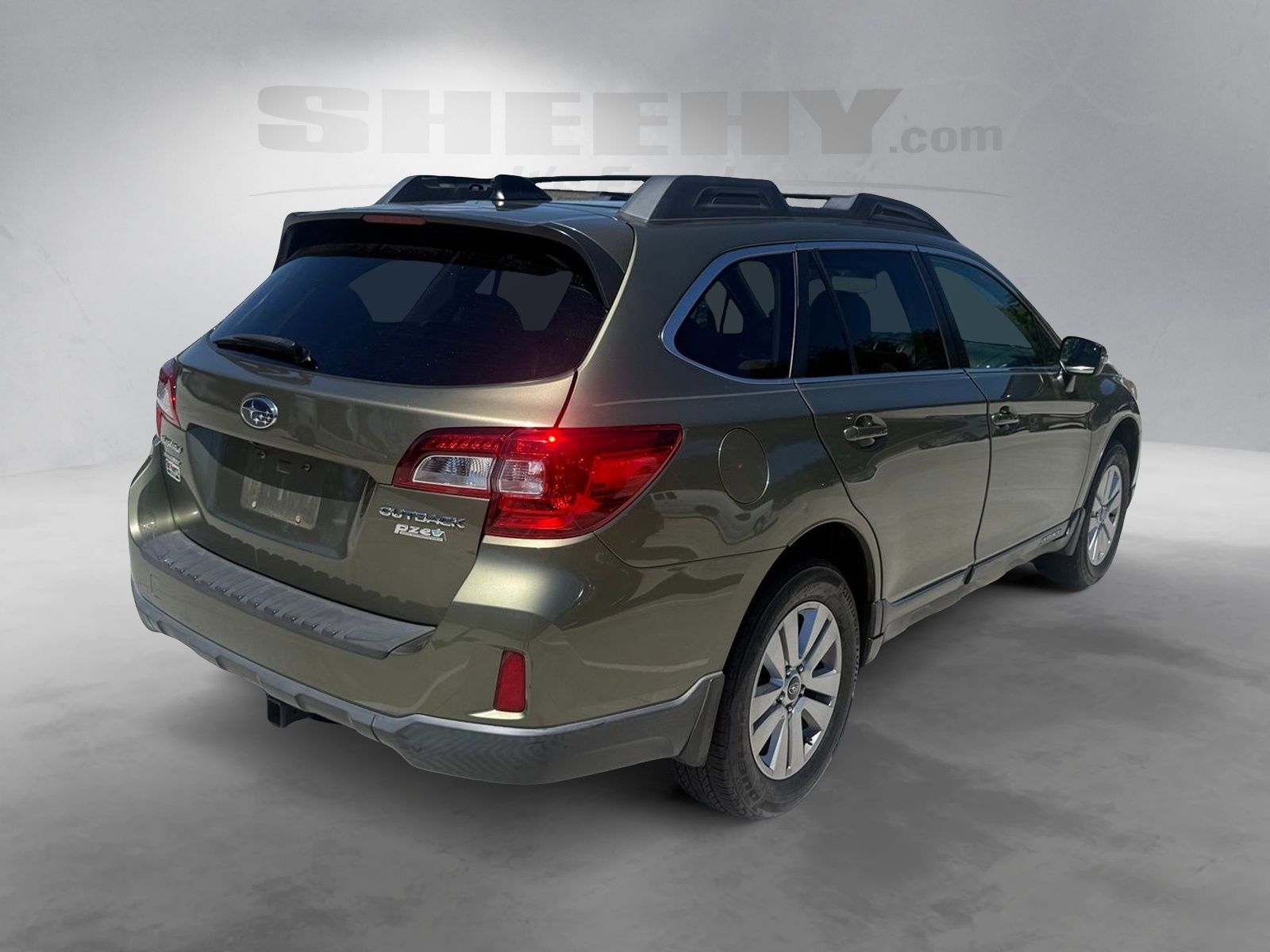 Used 2017 Green Subaru 2.5i Premium image 14