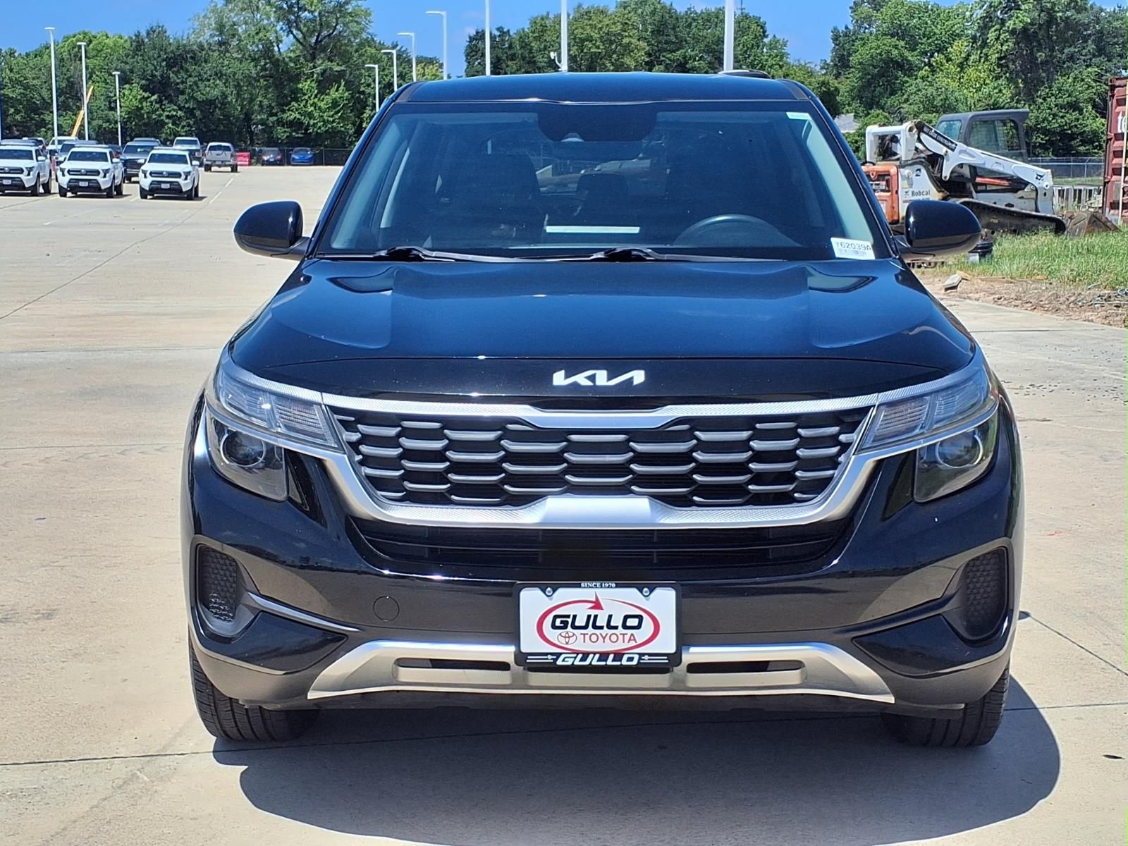 2022 Kia Seltos LX Black at DeMontrond Auto Country