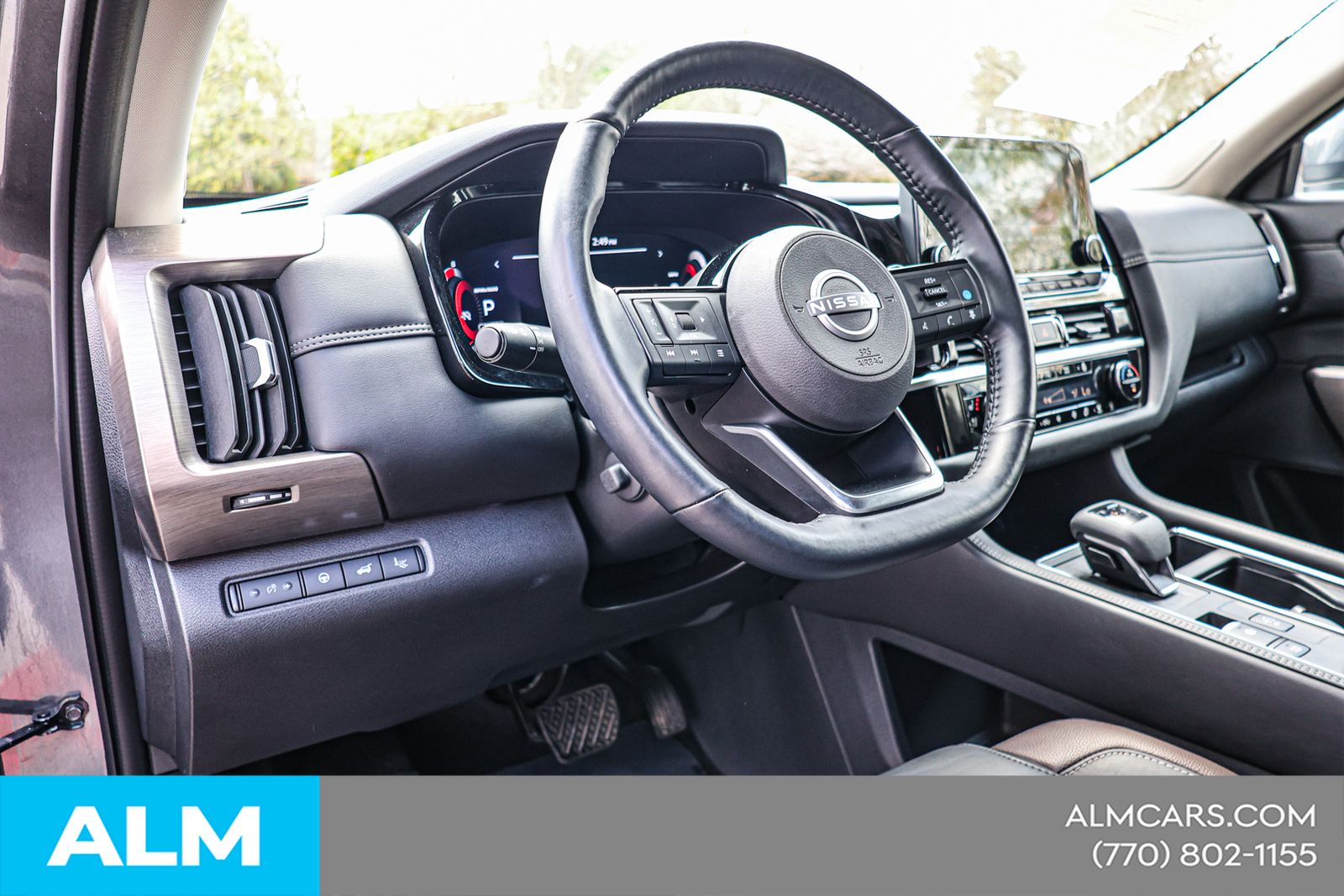 Used 2024 Gray Nissan Platinum image 23