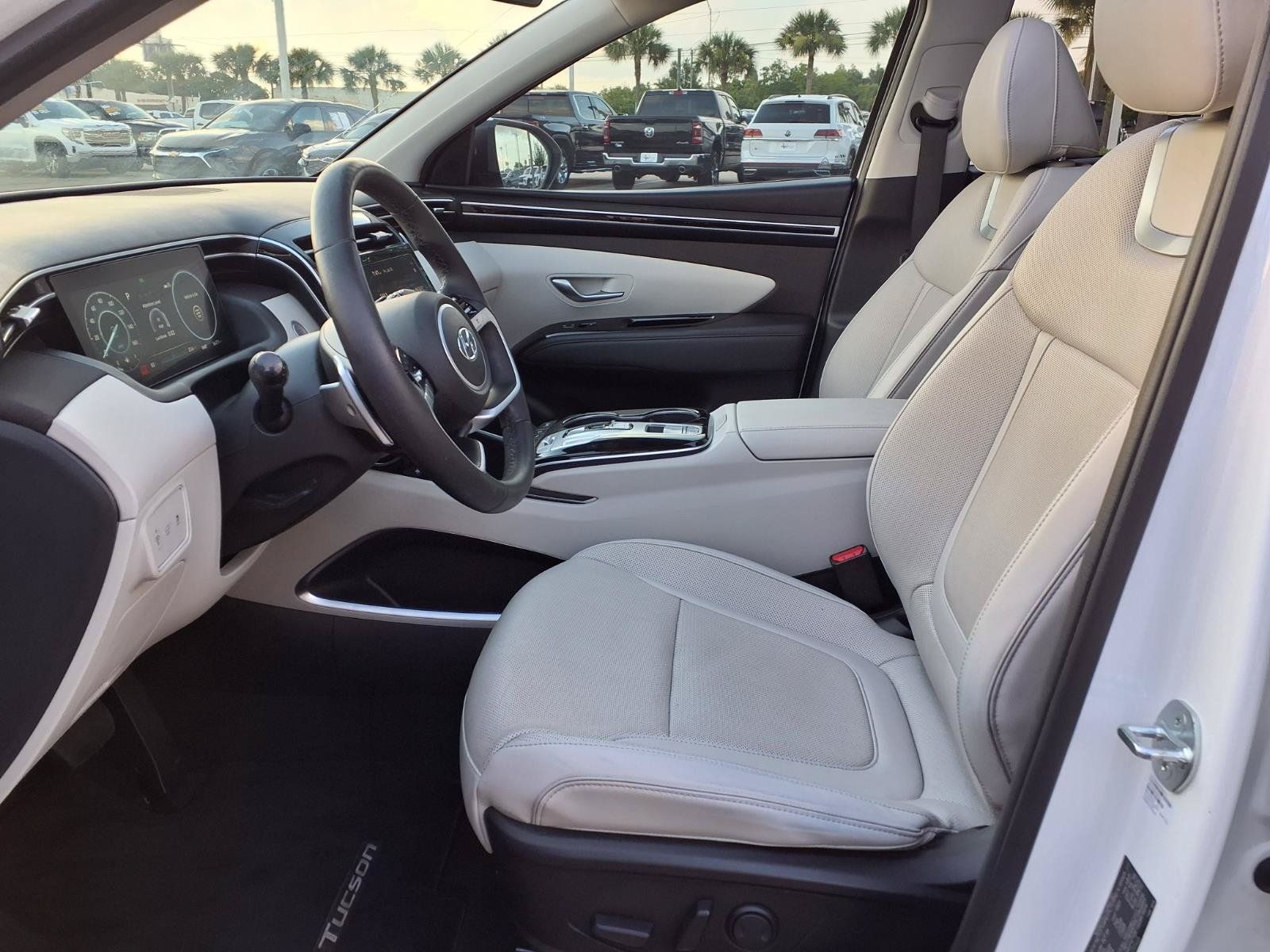 2024 Hyundai Tucson Limited White at Legacy Ford