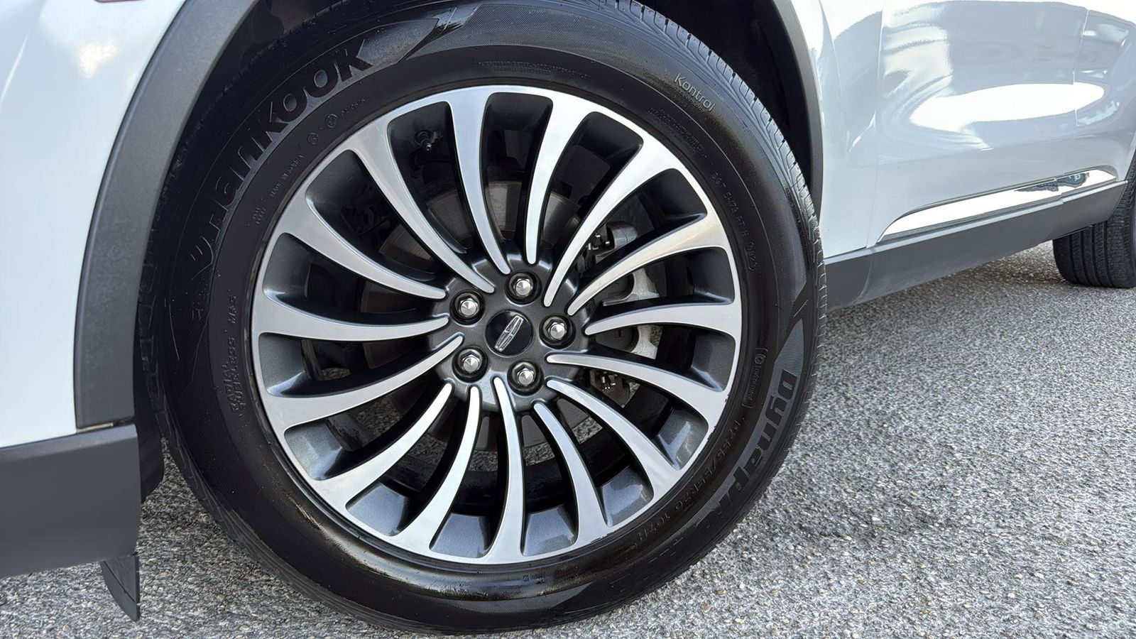 Used Car 2022 Lincoln Aviator  Reserve For Sale Under $40,000 In Austin, Texas