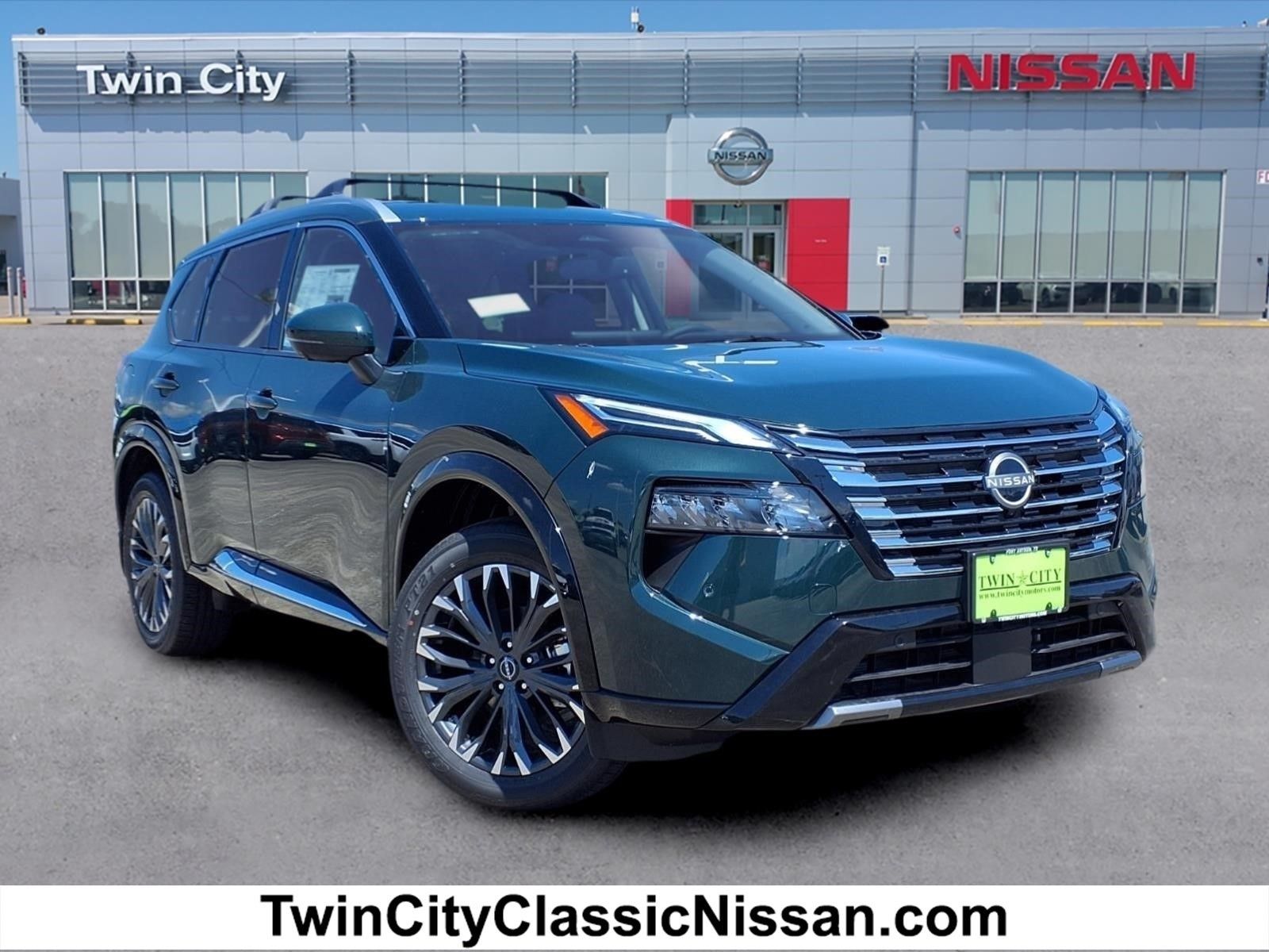 2026 Nissan Rogue Platinum AWD's photo