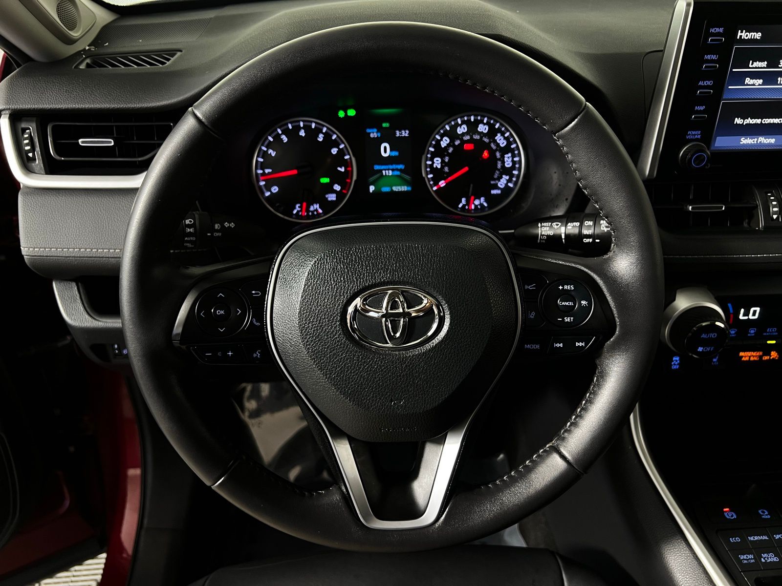Thumbnail: 2020 Toyota RAV4 - 16