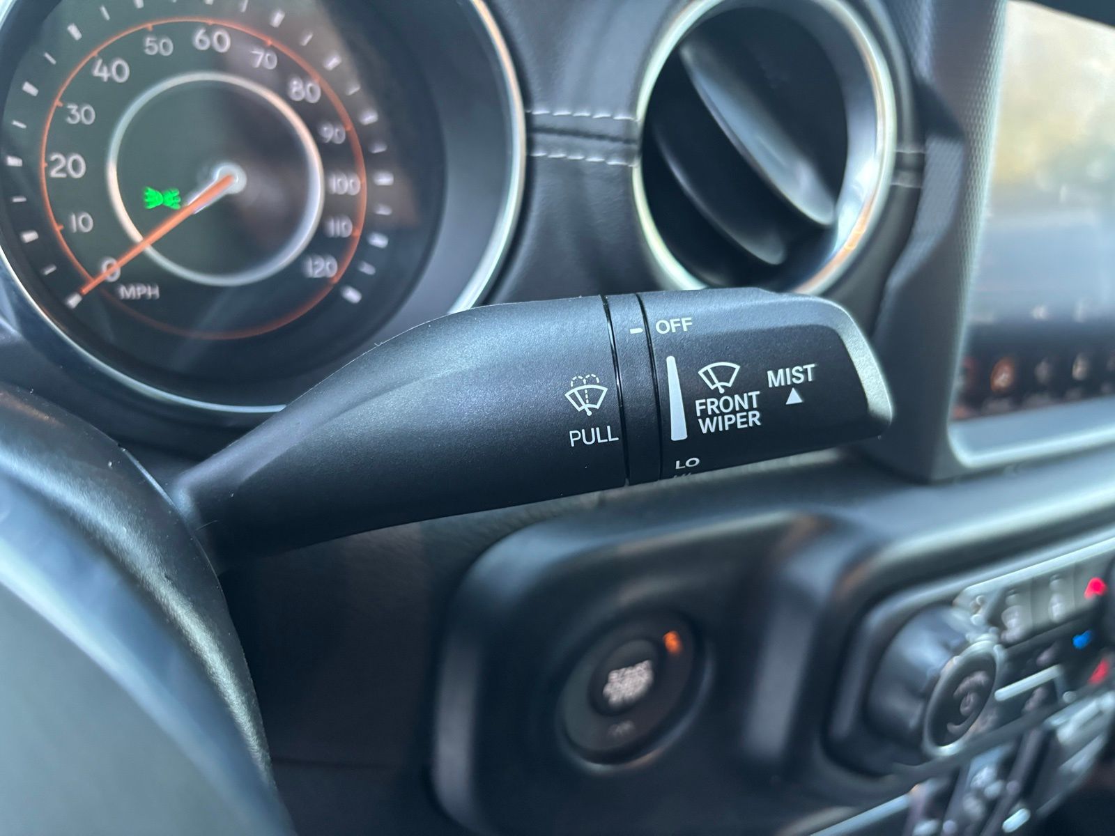 Used Car 2022 Jeep Gladiator  Overland For Sale Under $35,000 In Austin, Texas