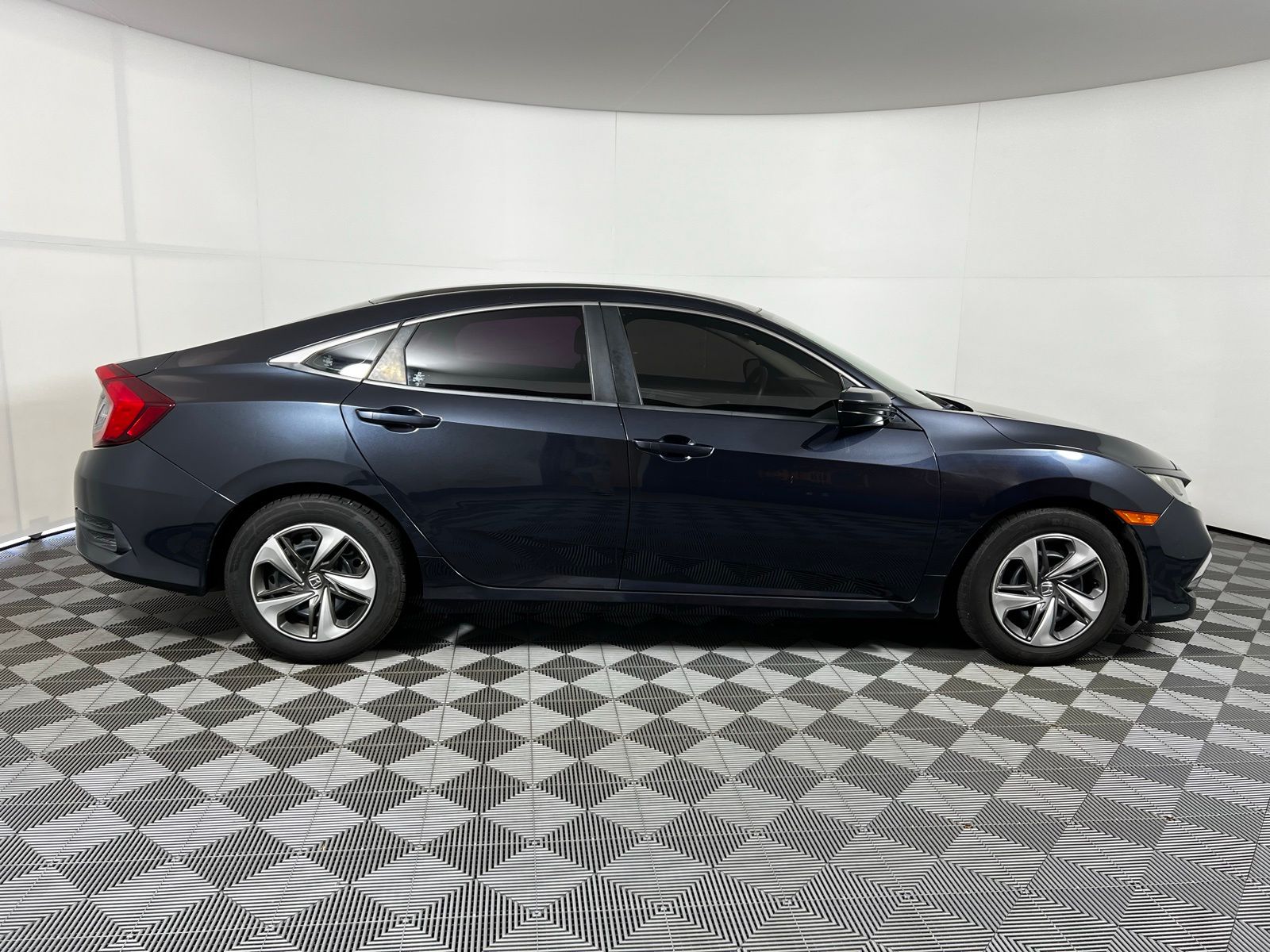 Thumbnail: 2019 Honda Civic - 4