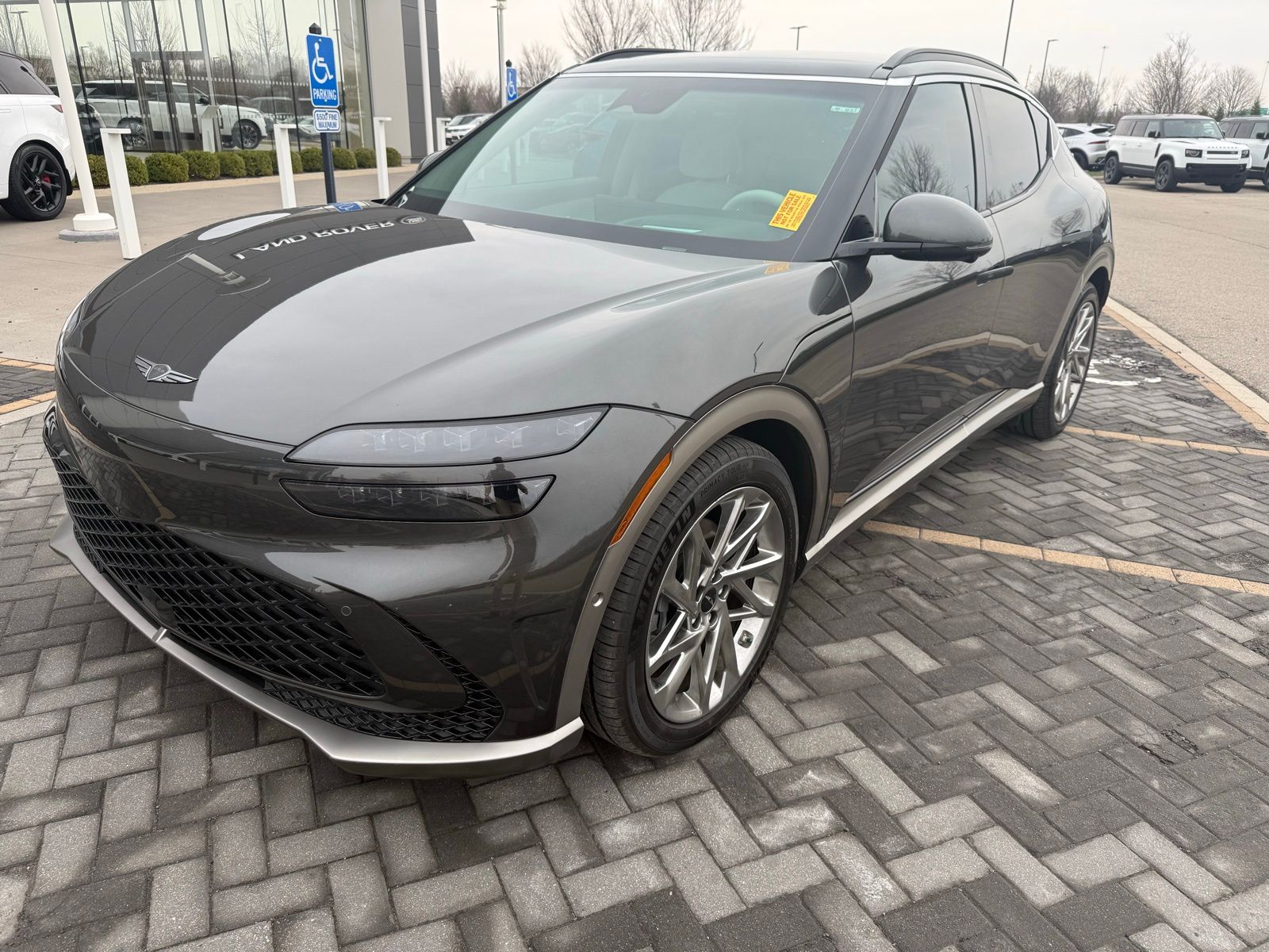 2024 Genesis GV60 Advanced AWD