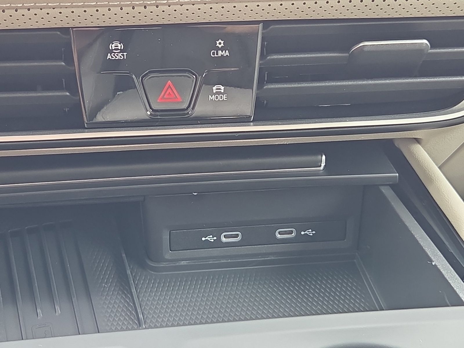 new 2026 Volkswagen Atlas car, priced at $40,234