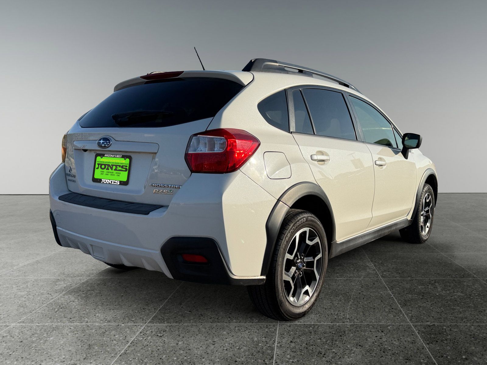 View vehicle photo 7