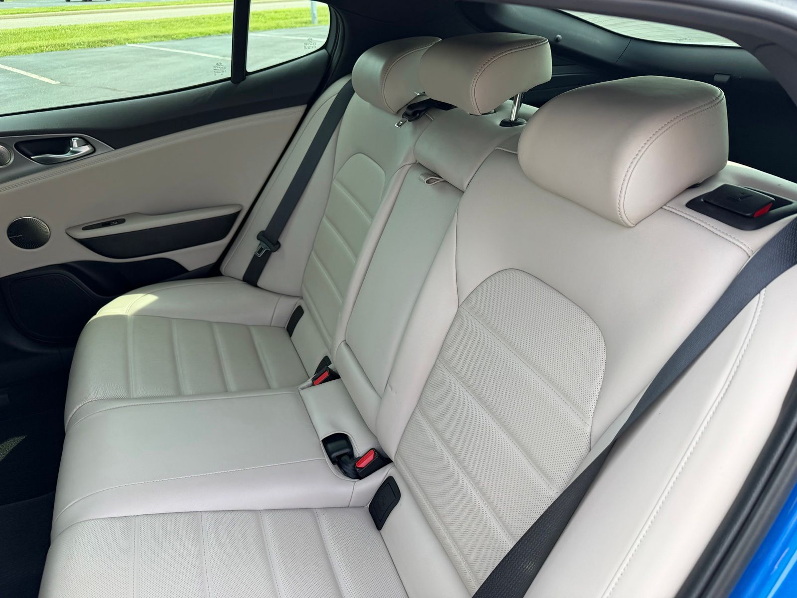 2018 Kia Stinger image 14