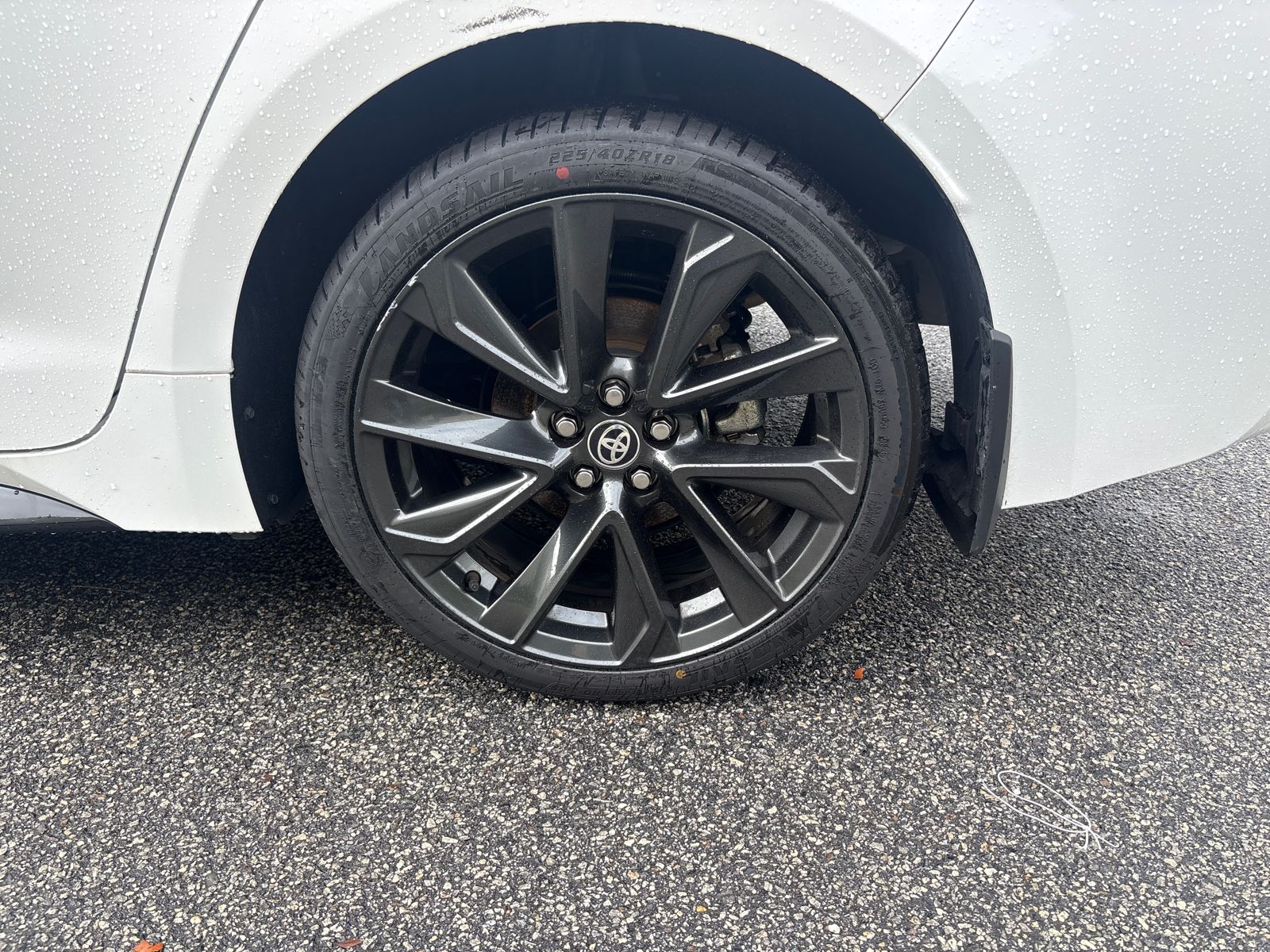 Used 2025 Ice Toyota SE image 8