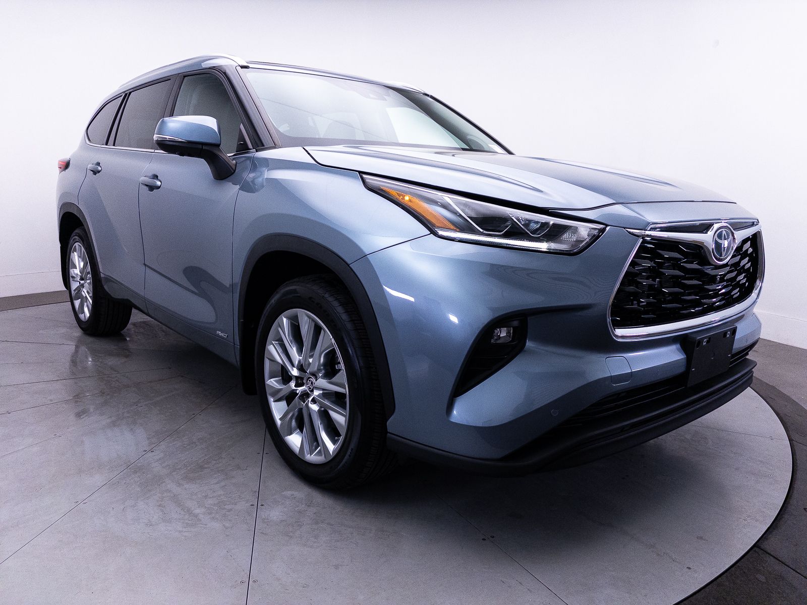 2023 Toyota Highlander Hybrid Limited