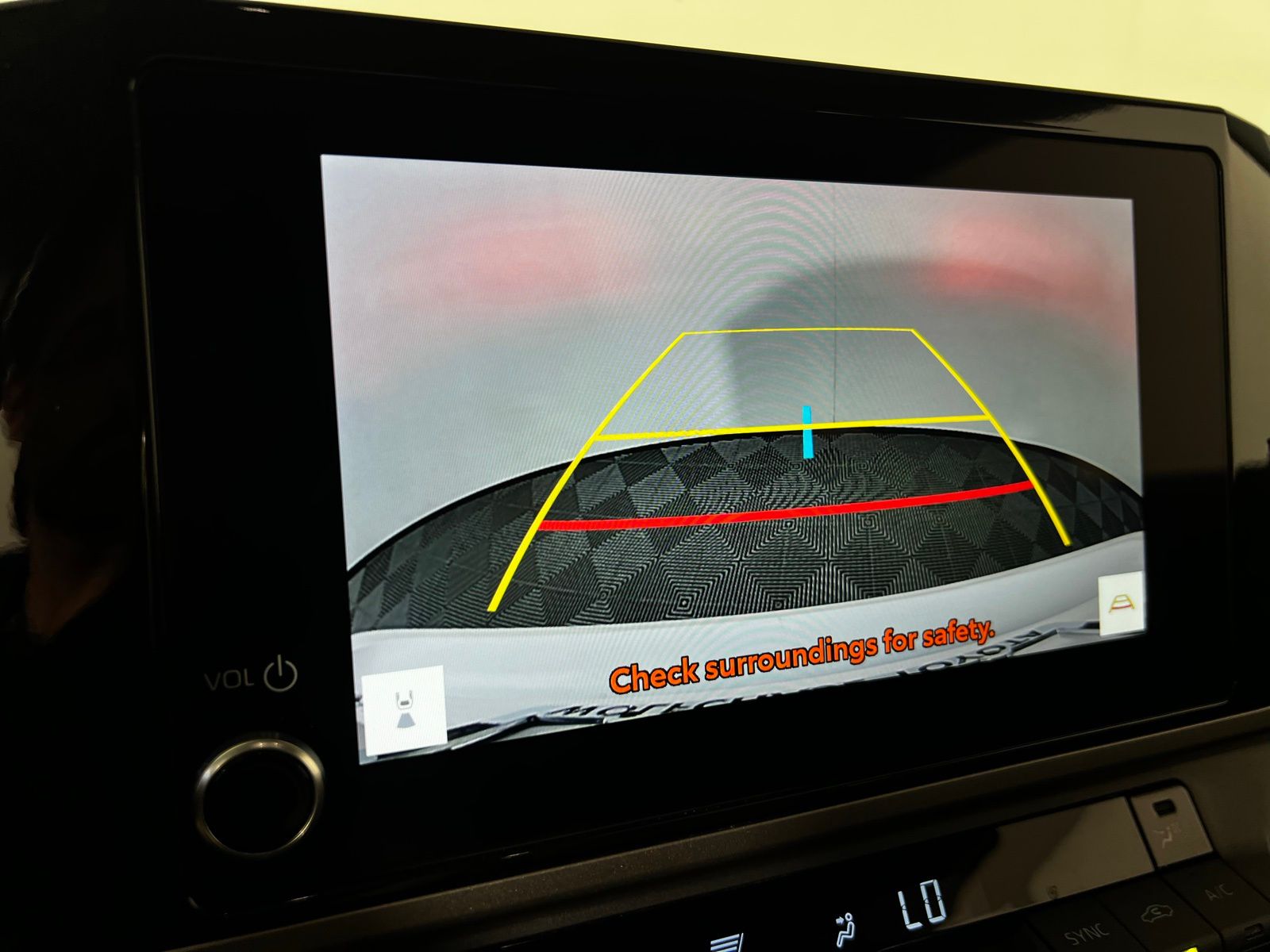 Thumbnail: 2025 Toyota Camry - 18