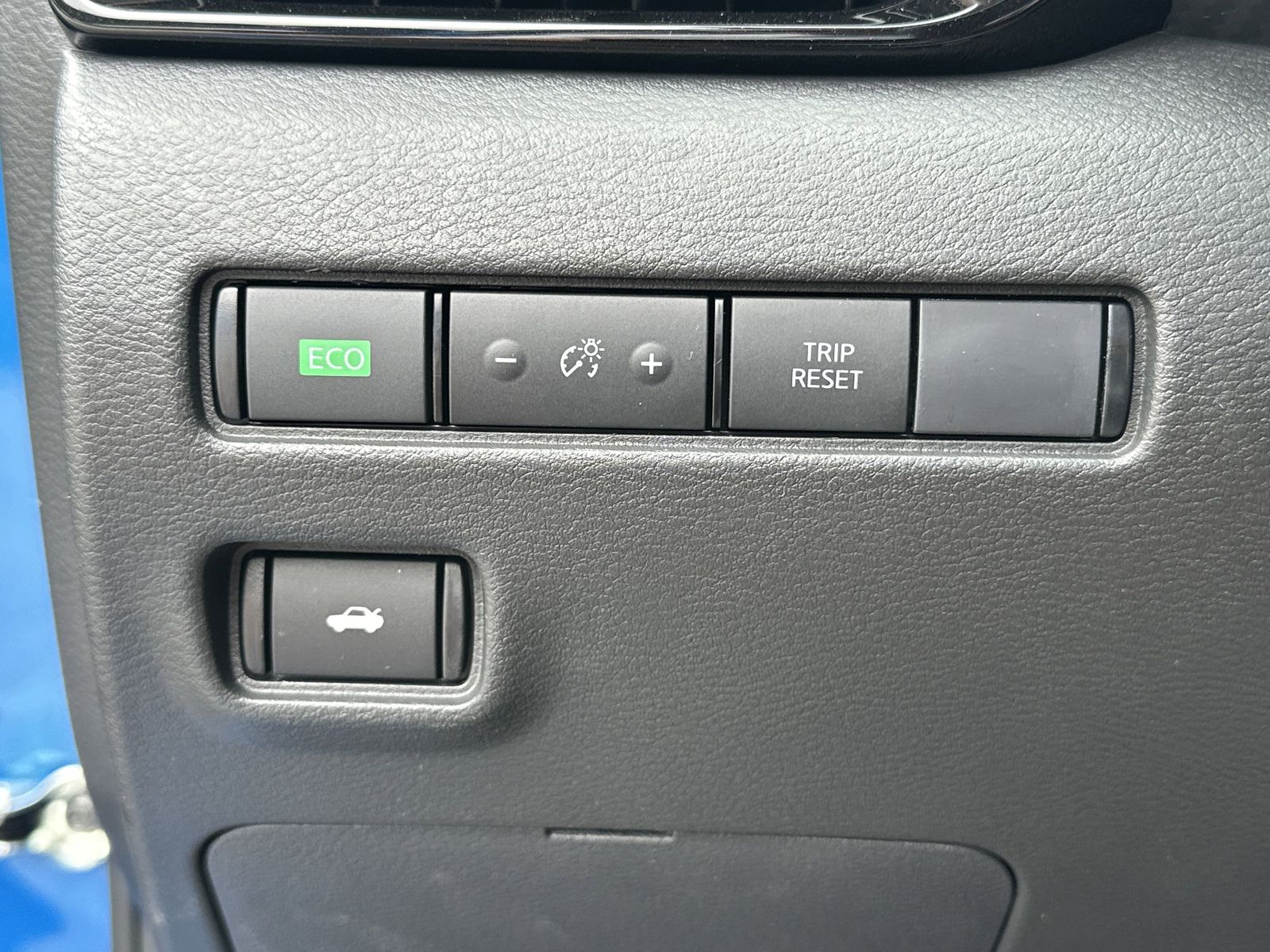 2025 Nissan Sentra SV photo 15