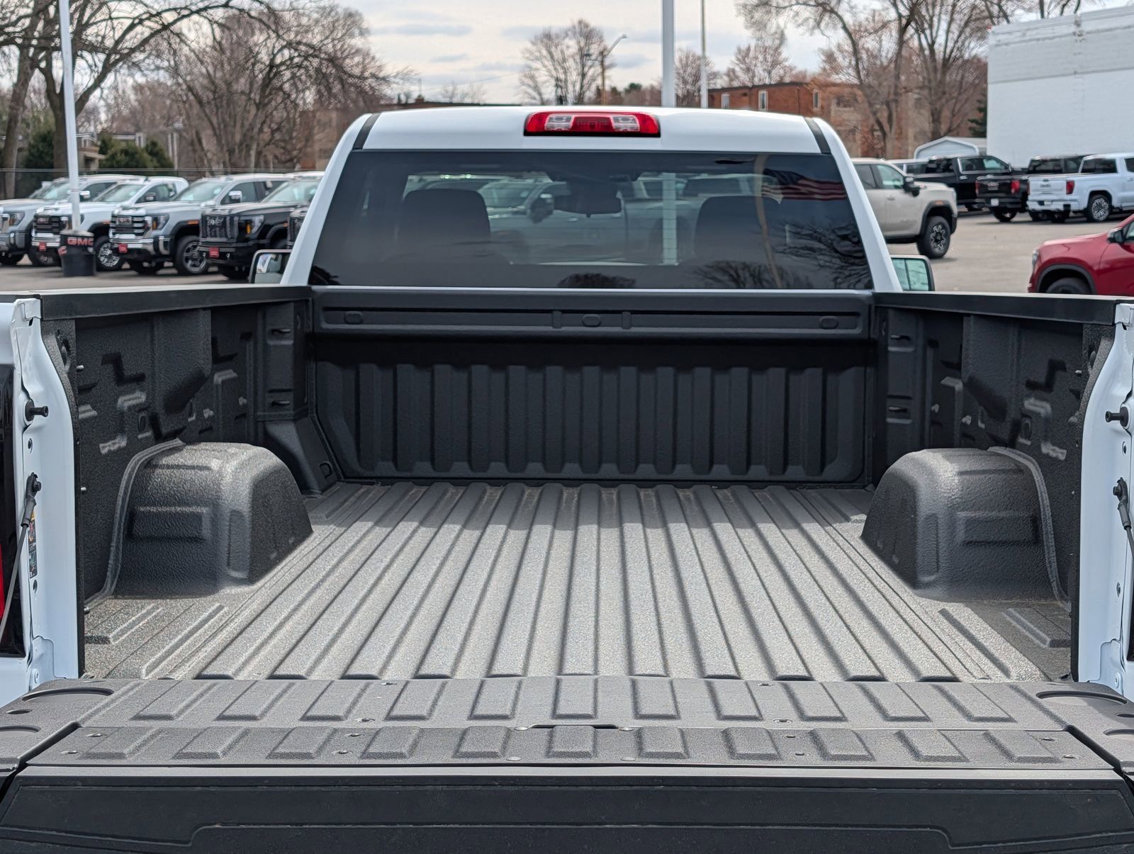 View vehicle photo 4