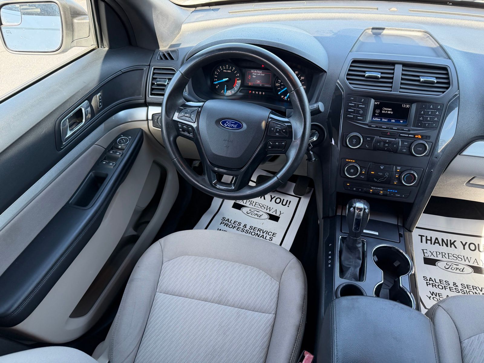 2018 Ford Explorer image 15