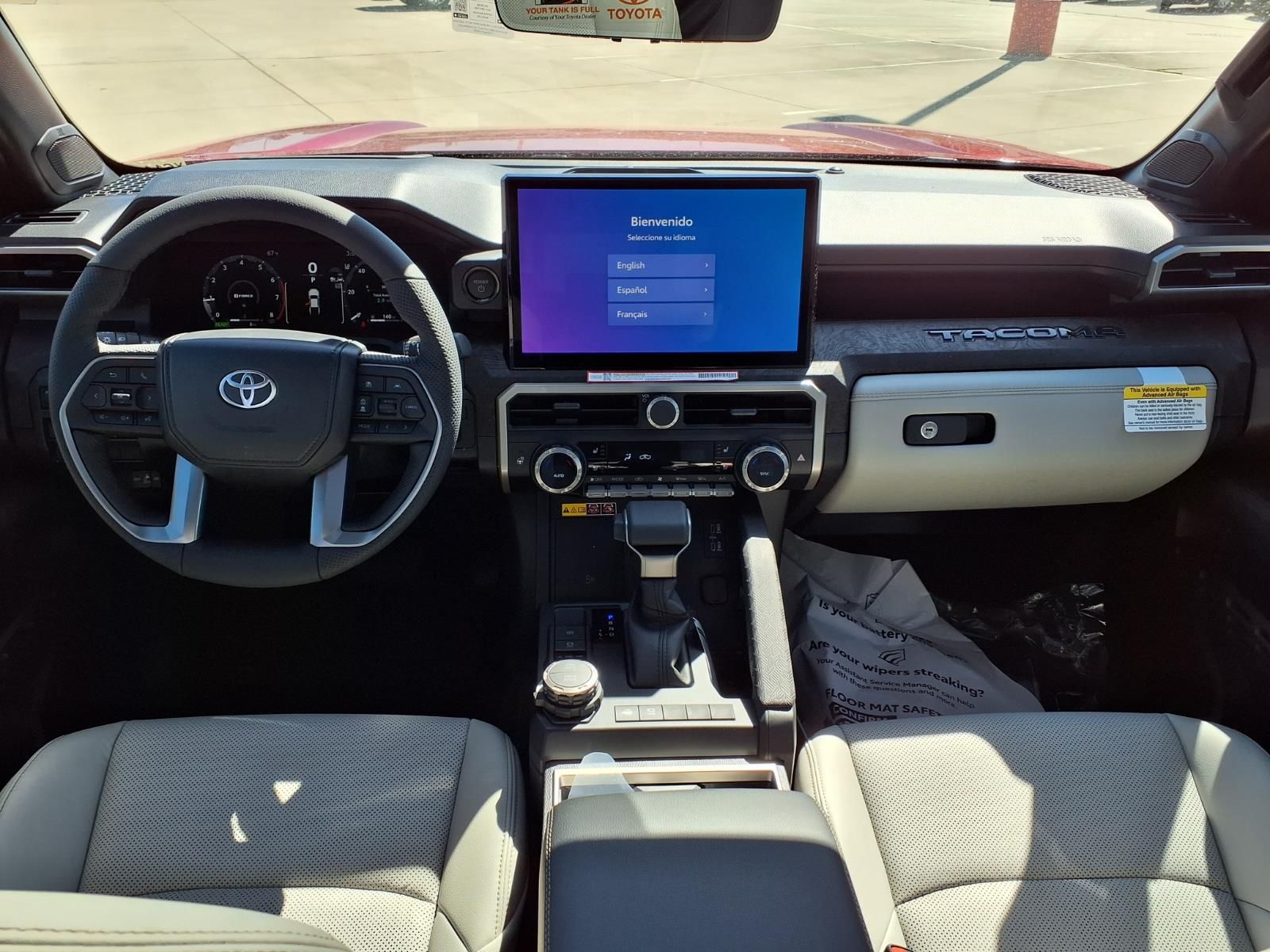 2026 Toyota Tacoma Hybrid Limited - 8