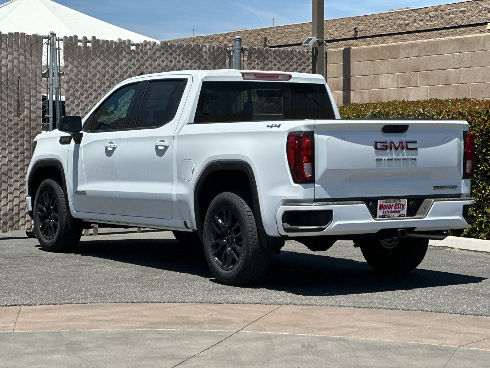 View vehicle photo 6