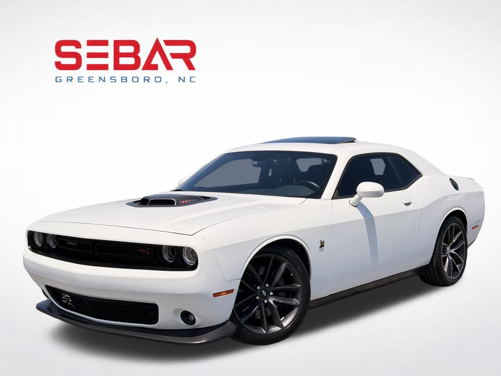 Bright White Clearcoat 2016 Dodge Challenger Coupe Rear-Wheel Drive 8-Speed Automatic