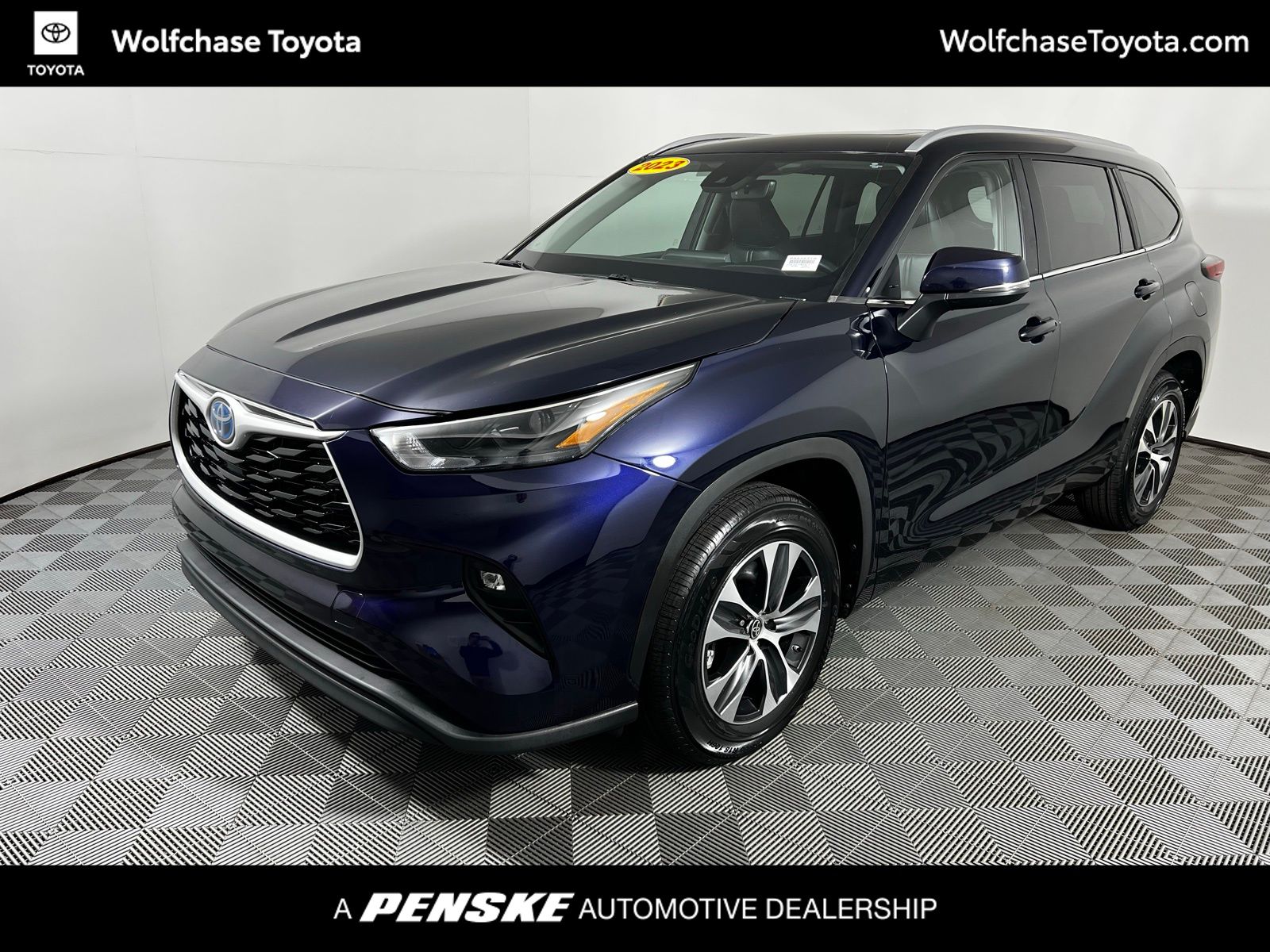 Thumbnail: 2023 Toyota Highlander - 1