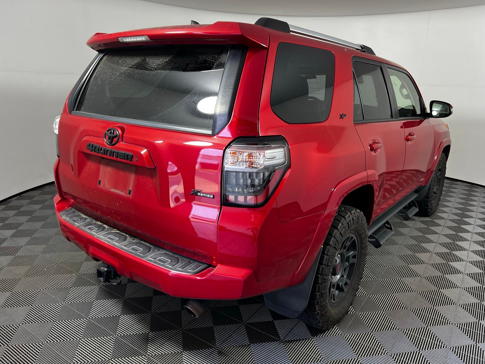 Thumbnail: 2020 Toyota 4Runner - 5