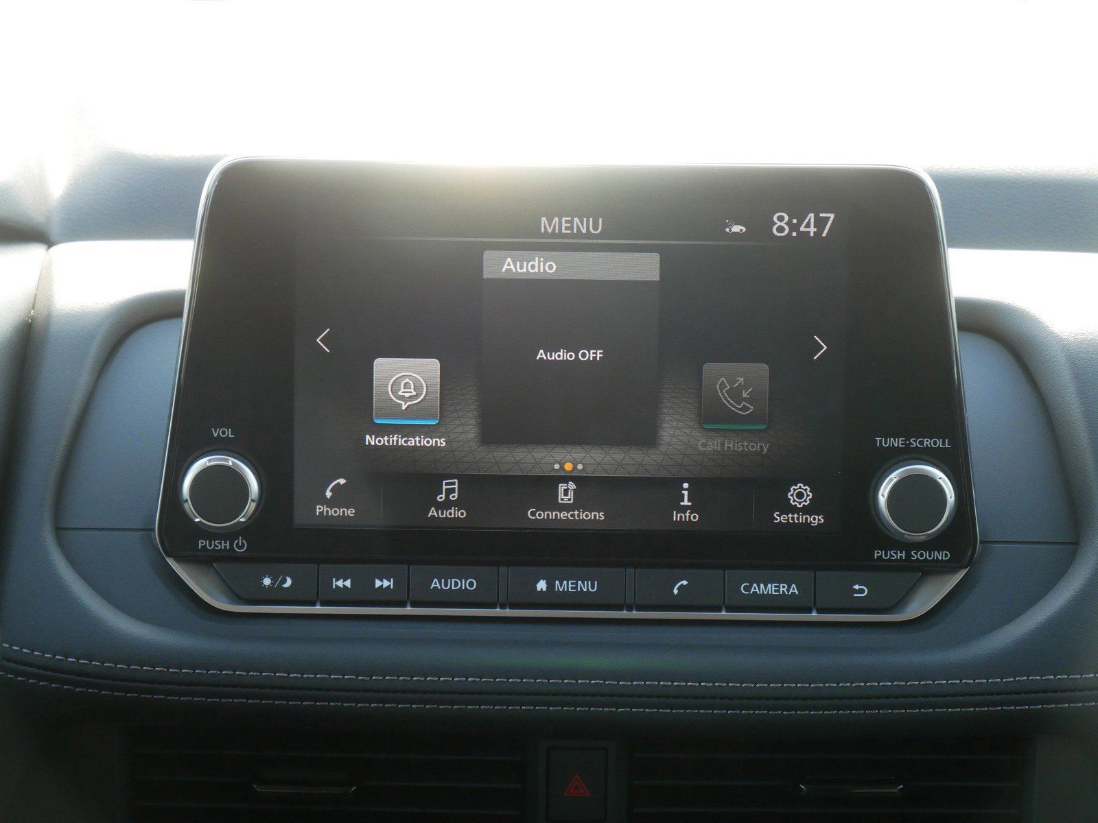 View vehicle photo 7