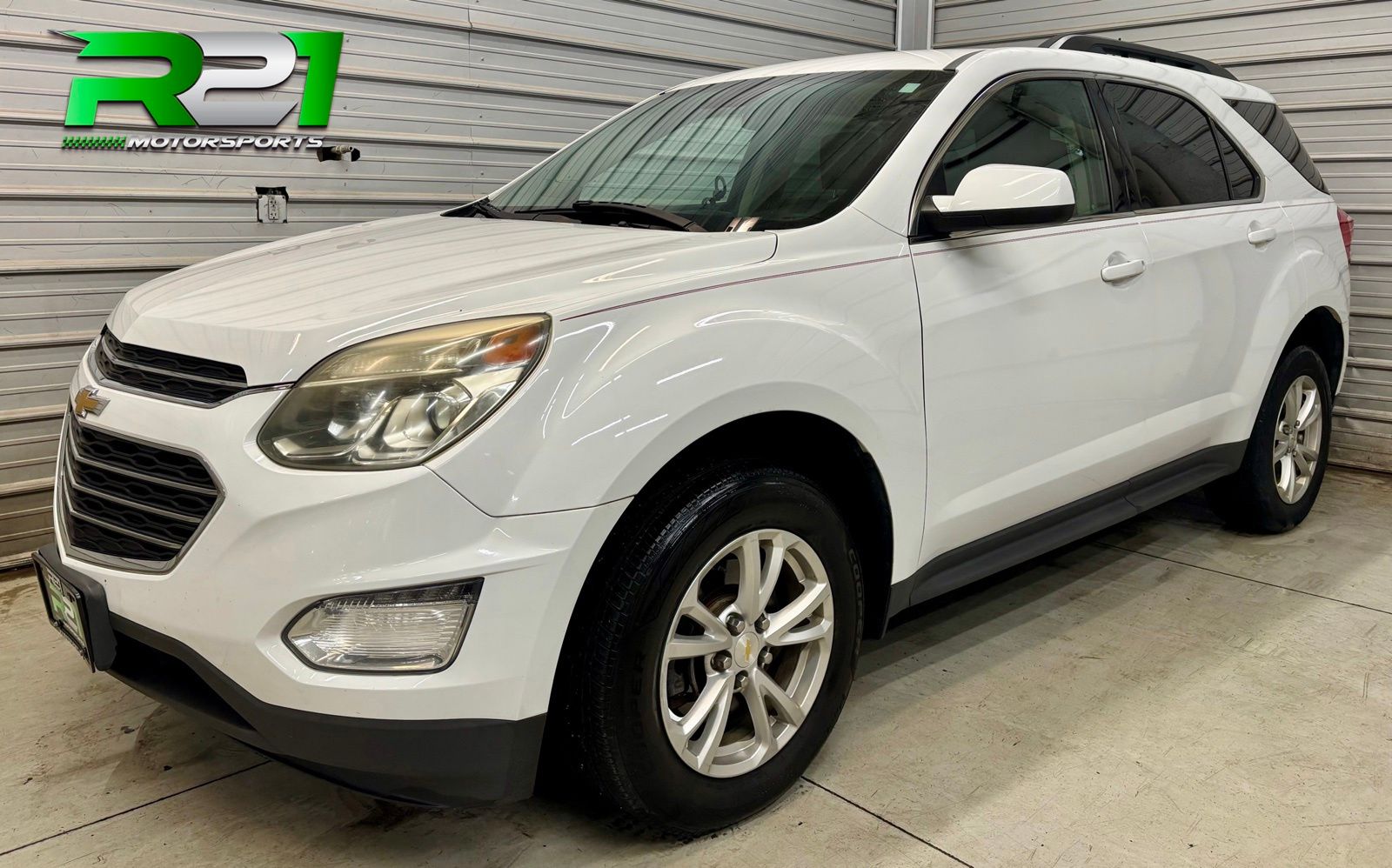 Photo 1 of 2017 Chevrolet Equinox LT