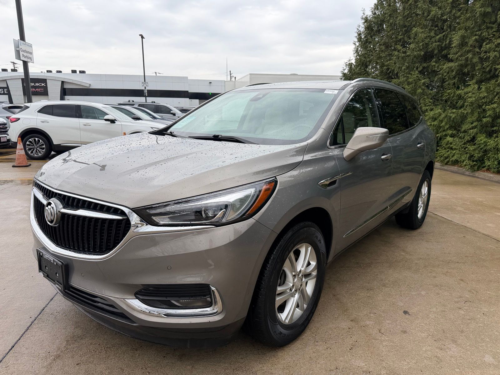 View vehicle photo 7