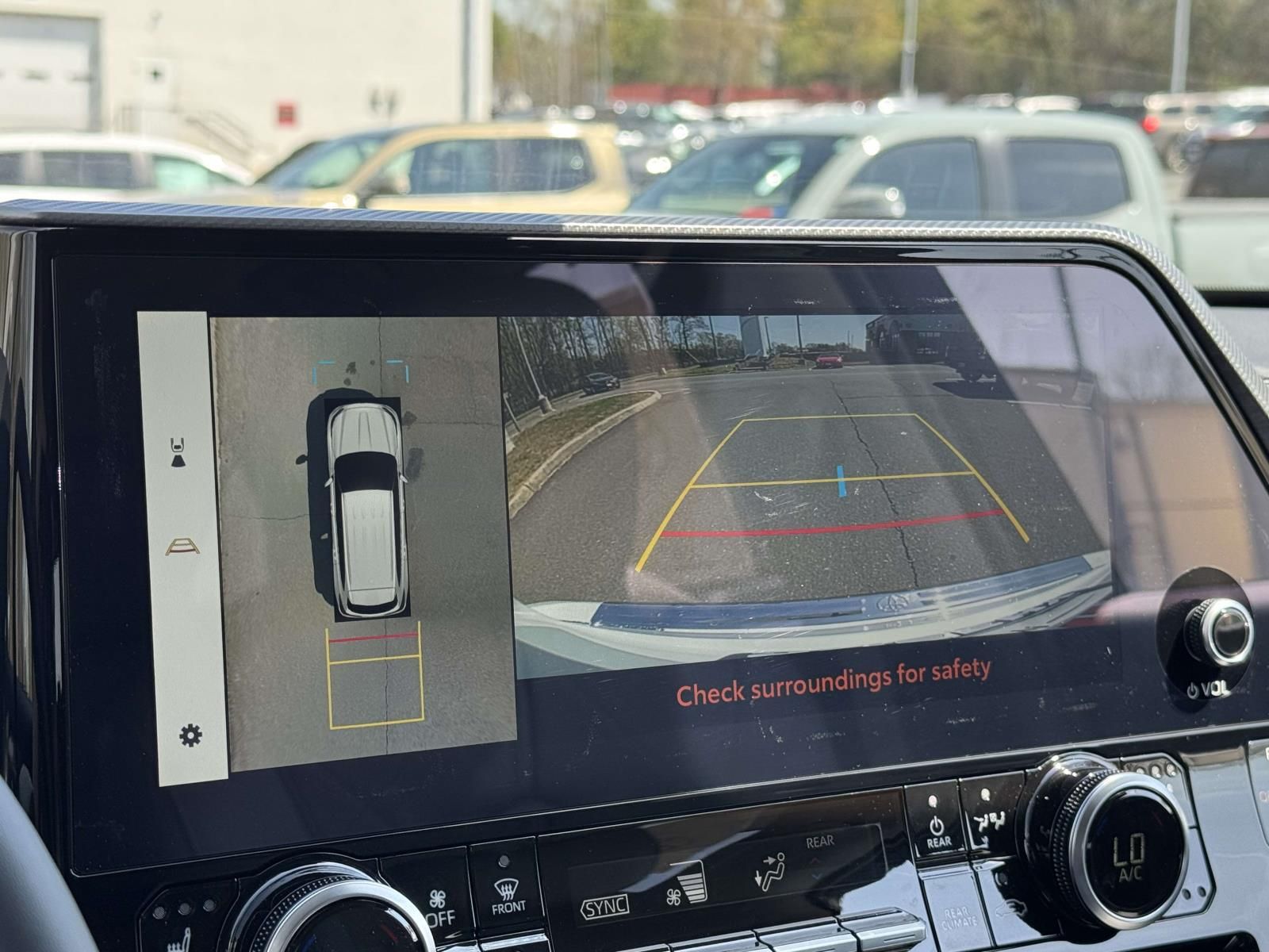 View vehicle photo 4